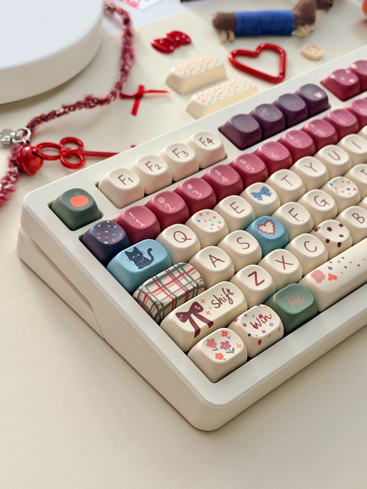 ONLY 1 Instock Prebuilt Aluminum Custom Mechanical Keyboard Buff75 R2 Cream Set