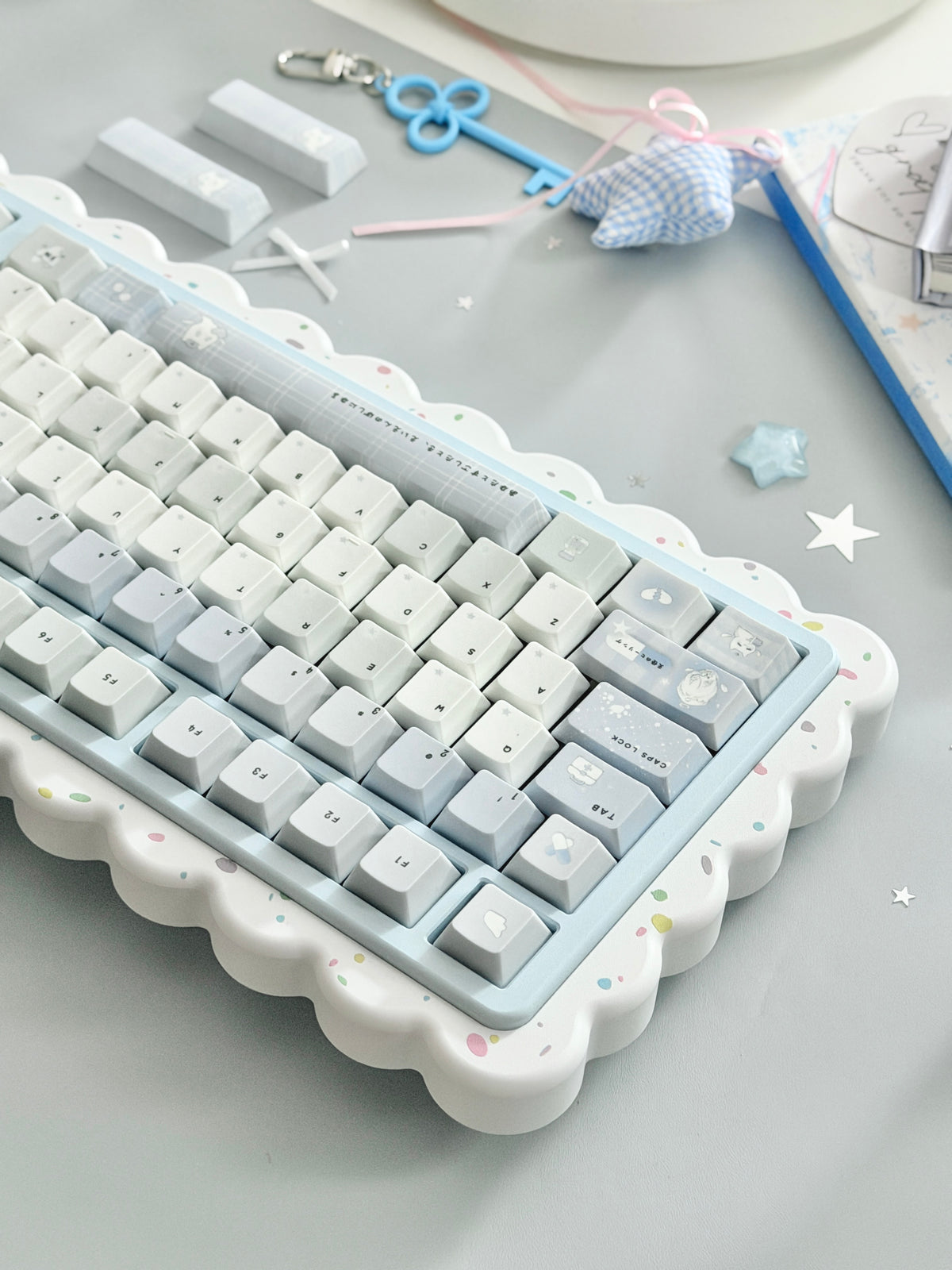 PREORDER Prebuilt Aluminum Custom Mechanical Keyboard Cookies75 Blue White Sugar Set