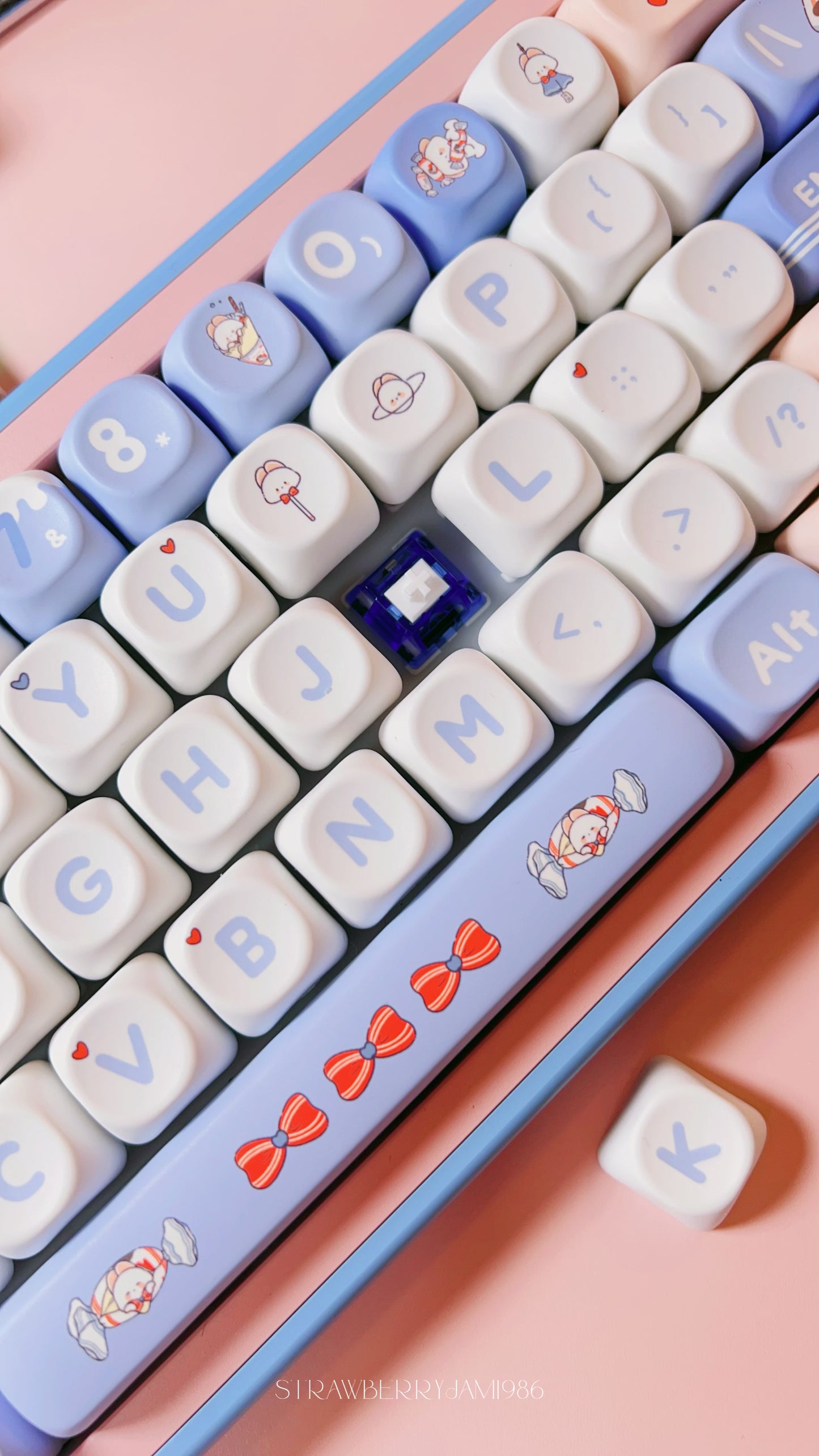 【Only 1 In-stock】Prebuilt BUFF65 Blue Pink Bunny Aluminum Customized Mechanical Keyboard