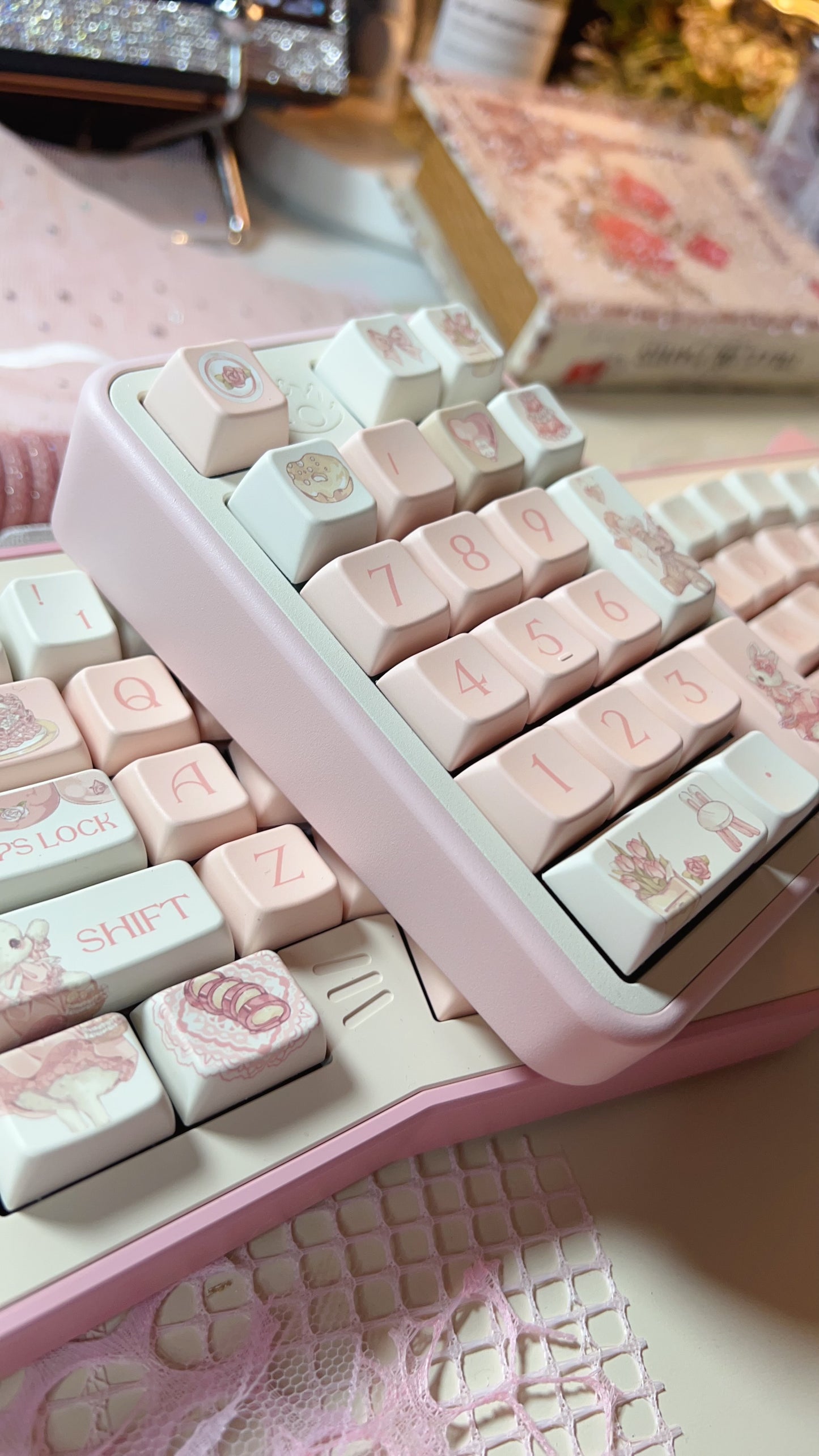 【Preorder】Prebuilt Kitten Alice Pink Beige Aluminum Customized Mechanical Keyboard