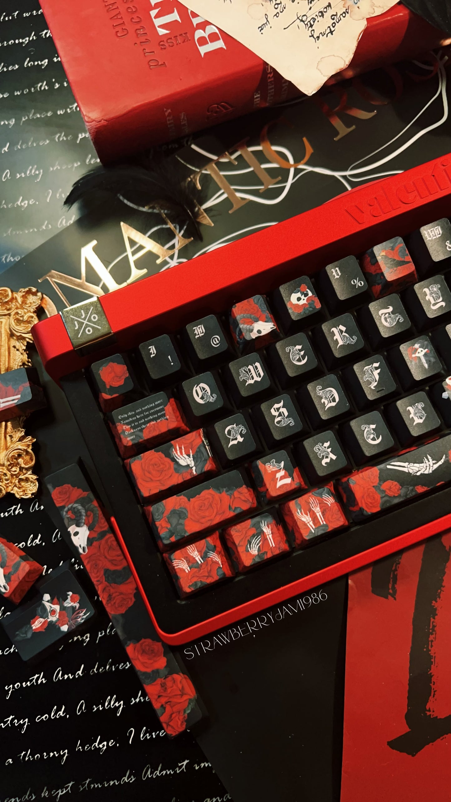 【Only 1 In-stock】Prebuilt JOJO R63 Black Red Gothic Themed Skeleton Rose  Aluminum Customized Mechanical Keyboard