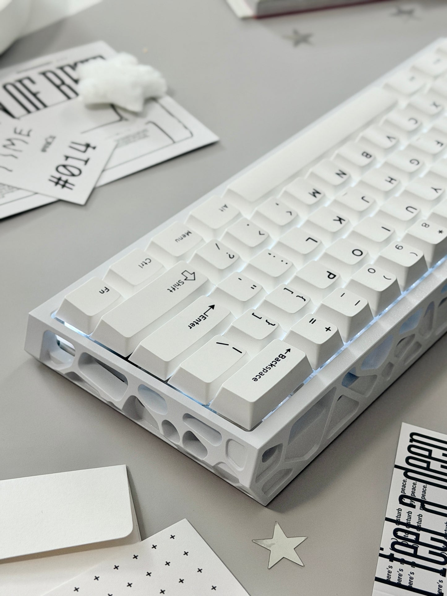 ONLY 1 Unboxing Clearance H60 Aluminum Hollow Magnetic Switch wireless RGB 8K Keyboard – White