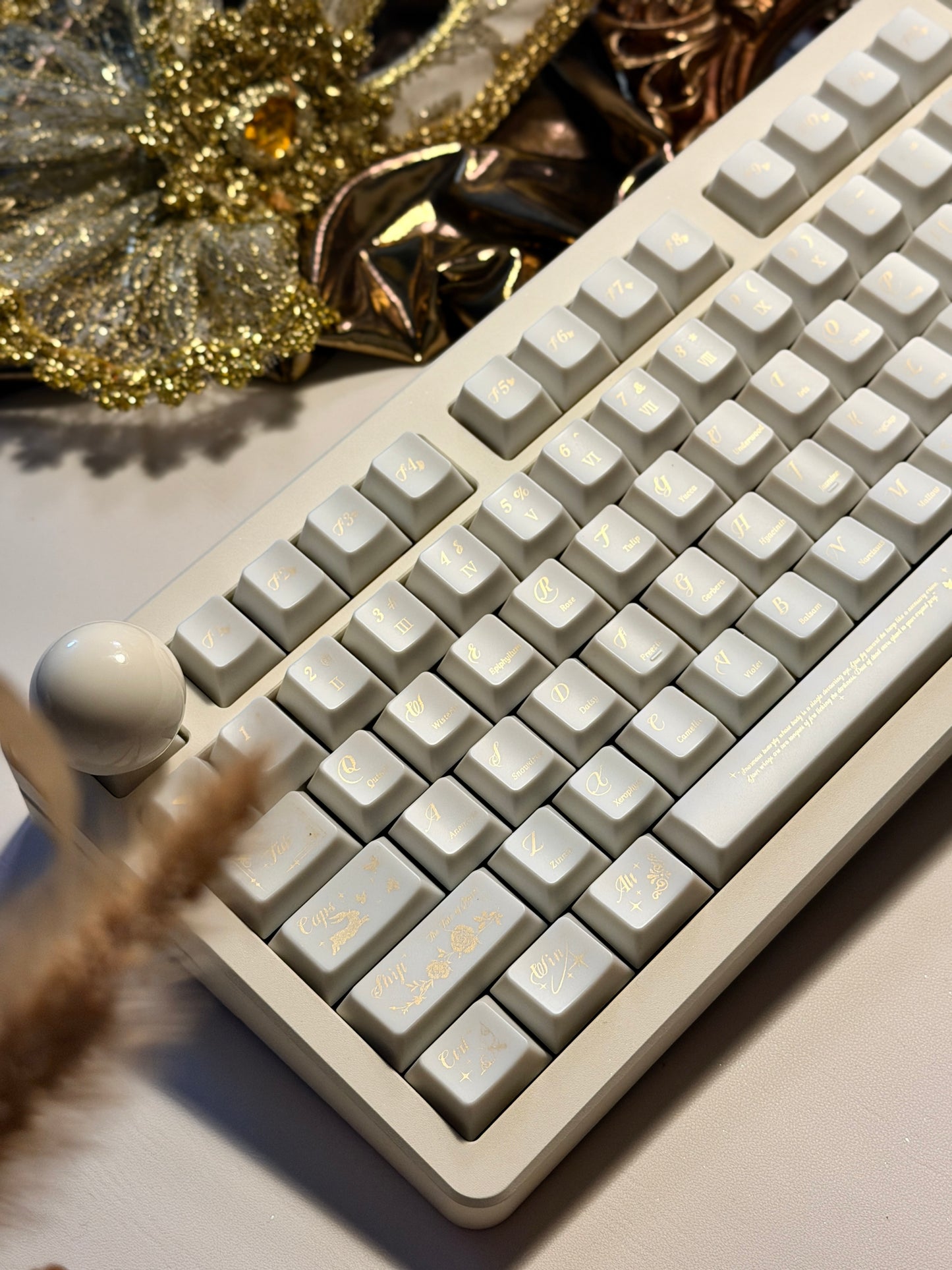 ONLY 1 instock Prebuilt Cream Buff75R2 Aluminum Customized Mechanical Keyboard