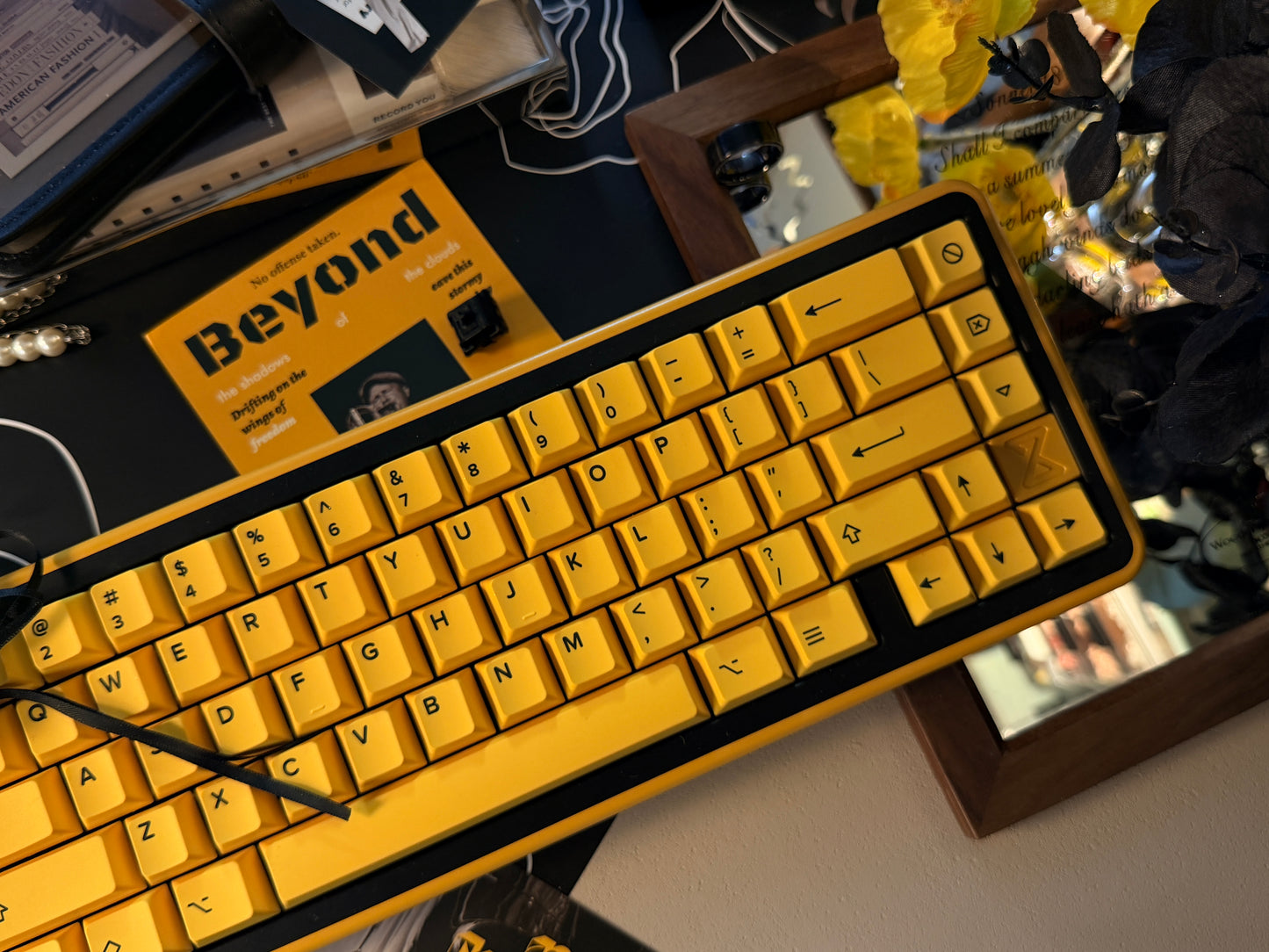 ONLY 1 INSTOCK Prebuilt Aluminum Customized Mechanical Keyboard BUFF65 Yellow Black Set