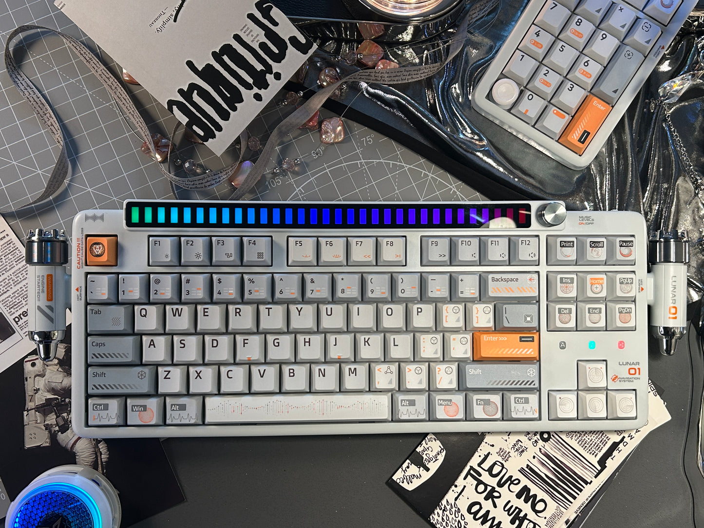 Unboxing Sample For Sales ONLY 1 Instock KeysMe Lunar 01 Mechanical Keyboard + Pad Set