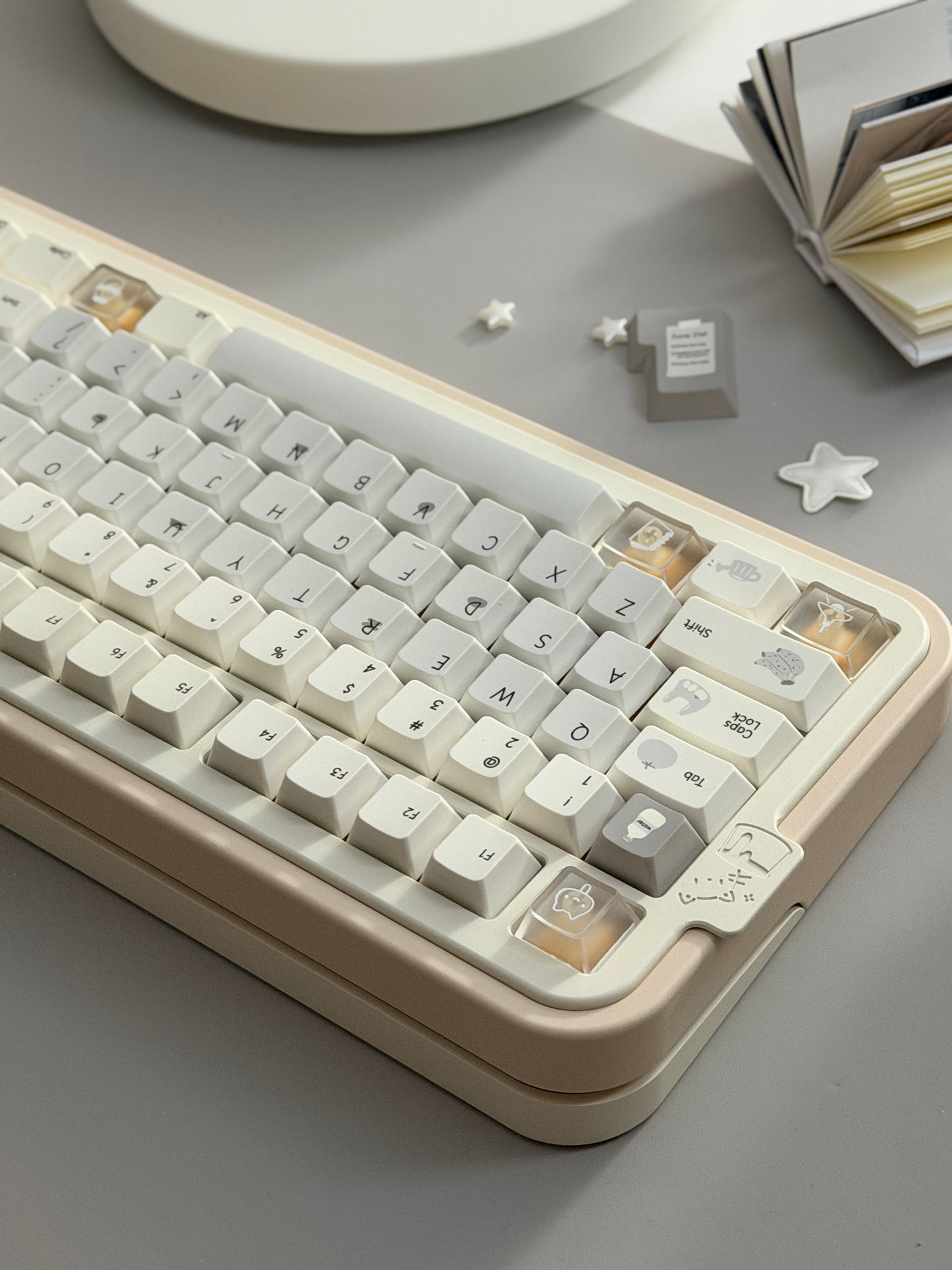 #0280 Cream Sticky Notes Simple and Milk White Pale Gray Keycap Cherry Profile