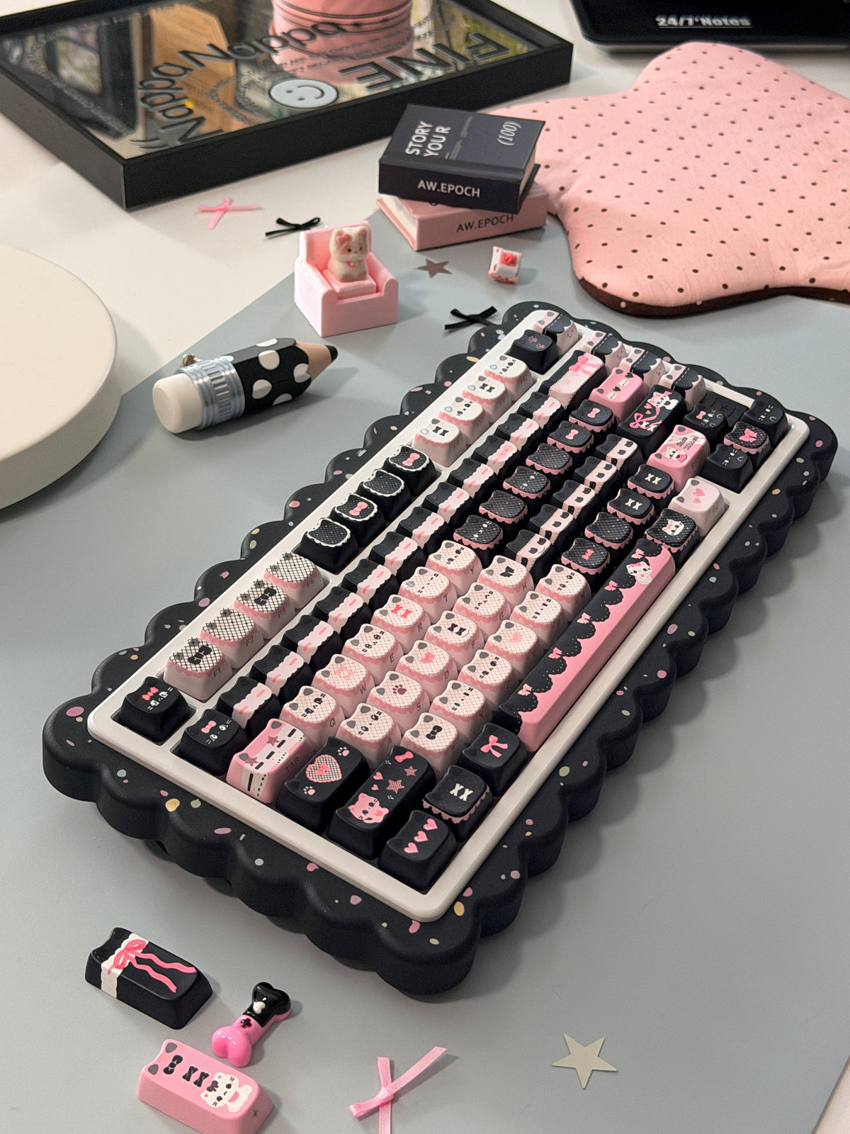 ONLY 1 Instock Prebuilt Aluminum Custom Mechanical Keyboard Cookies75 White Black Sugar Set