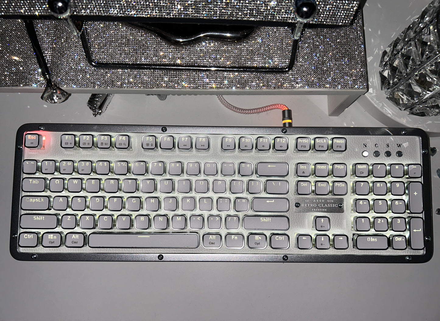 Unboxing For SALEs Azio RC Prestige Mechanical Keyboard, Bluetooth 5.0, Hot-Swappable Switches, PC/Mac