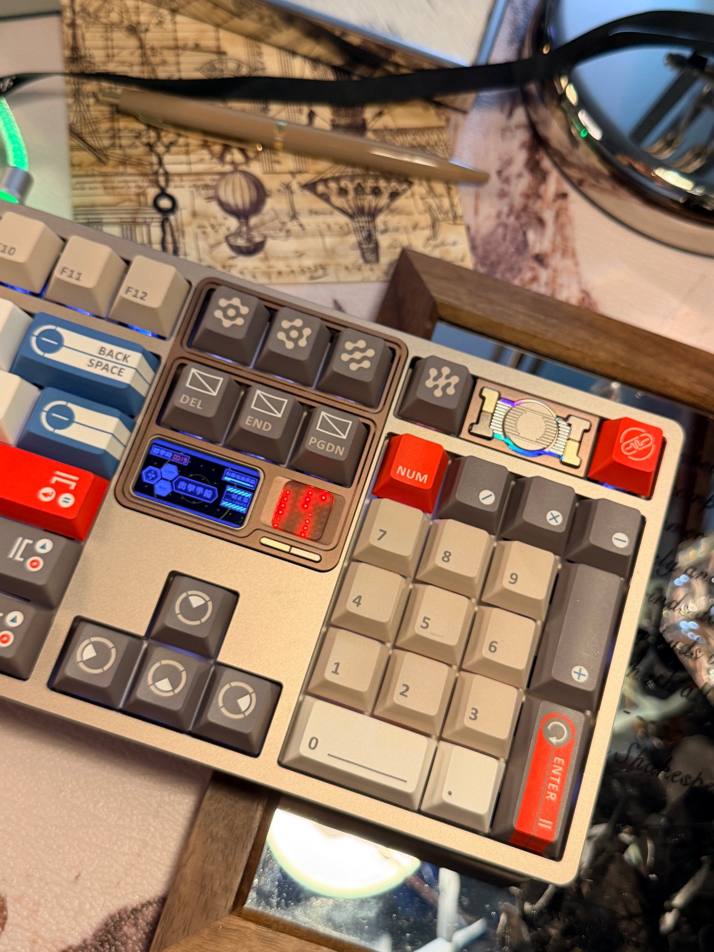 ONLY 1 INSTOCK Prebuilt Aluminum Customized Mechanical Keyboard QK101 Set + KeyTok BCI Keycaps