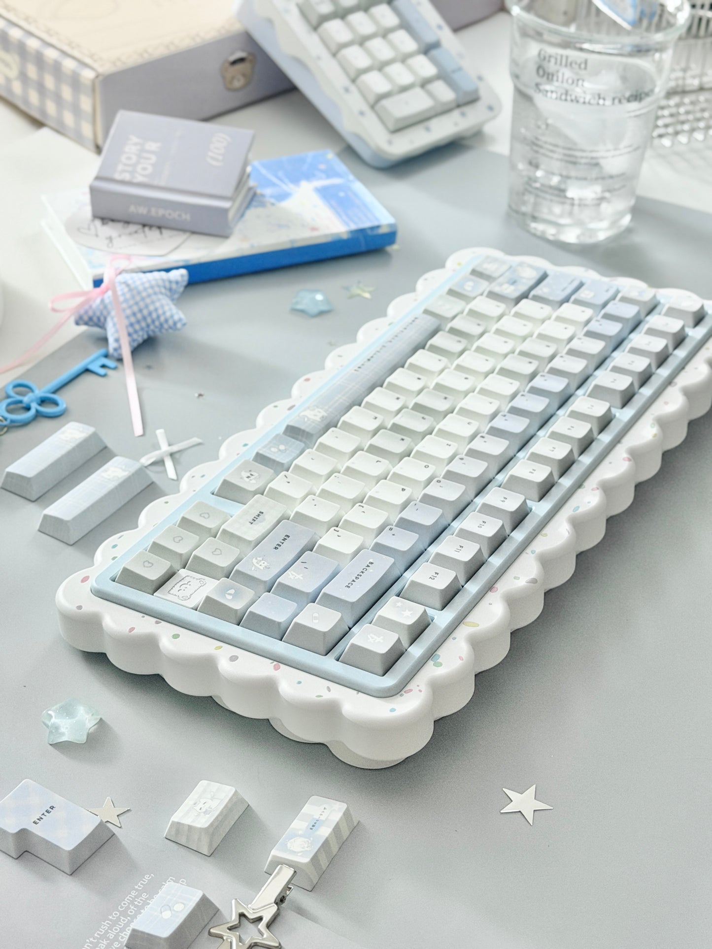 PREORDER Prebuilt Aluminum Custom Mechanical Keyboard Cookies75 Blue White Sugar Set