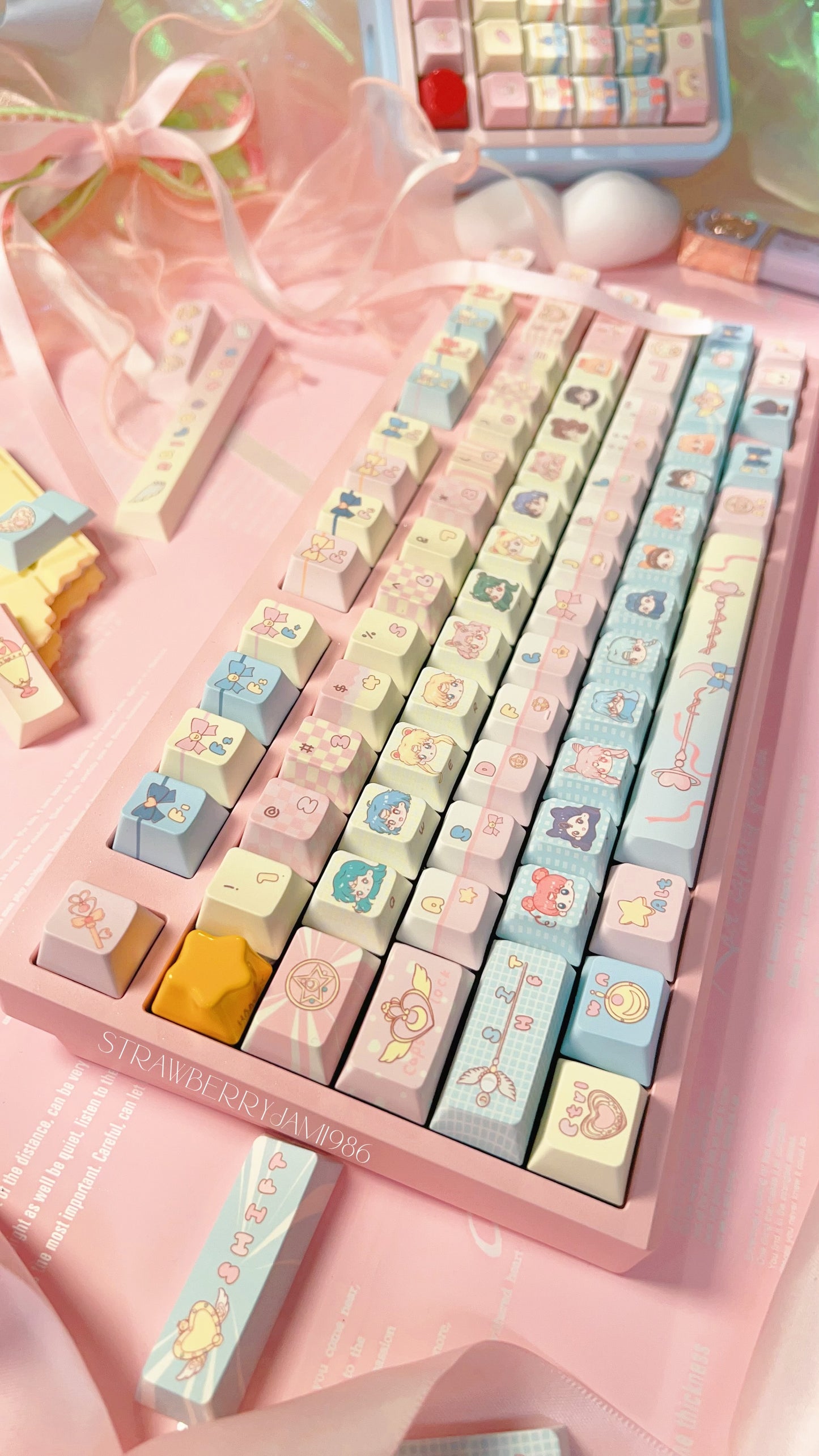 096 Sailor Moon Pastel Pink Yellow Blue Keycap Cherry Profile