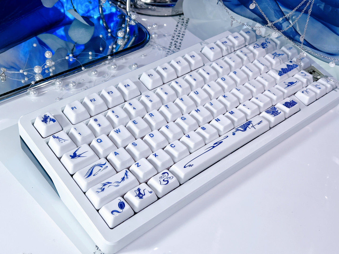 ONLY 1 Instock Prebuilt Aluminum Customized Mechanical Keyboard Buff75 Cold White With Cerakey Year of the snake ceramic Keycaps