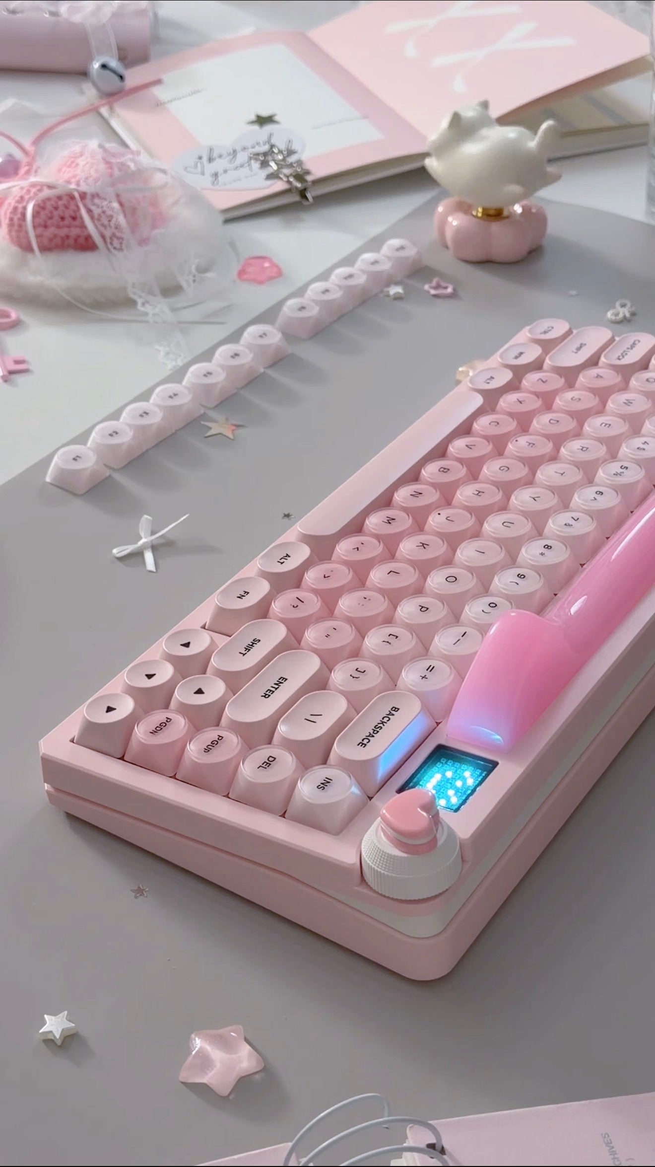 Unboxing Clearance ONLY 1 Instock WOMIER K80 MECHANICAL KEYBOARD With Cat Ear Light Box