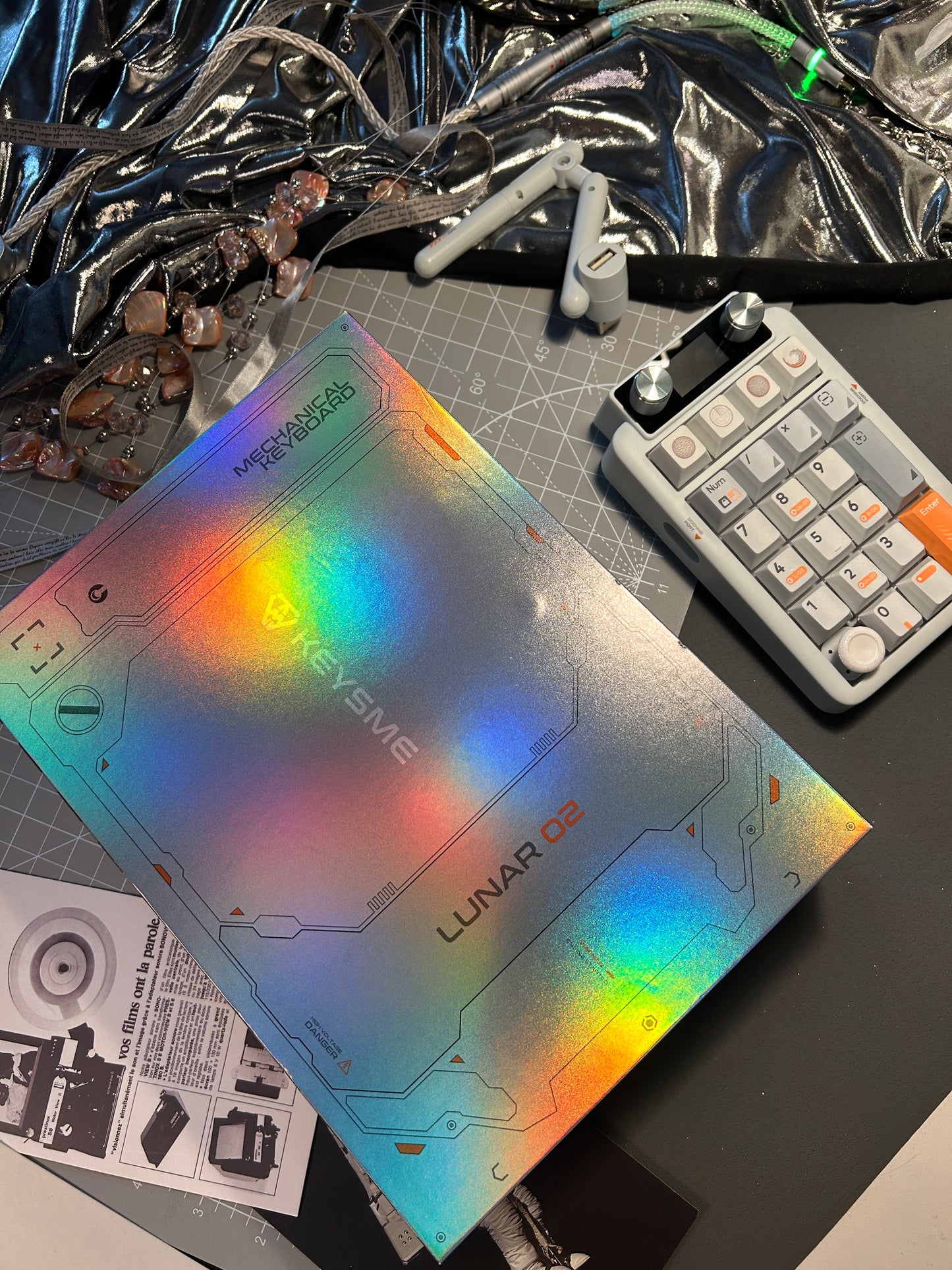 Unboxing Sample For Sales ONLY 1 Instock KeysMe Lunar 01 Mechanical Keyboard + Pad Set
