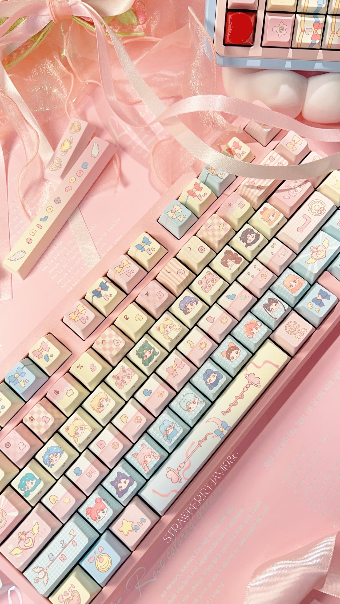 096 Sailor Moon Pastel Pink Yellow Blue Keycap Cherry Profile