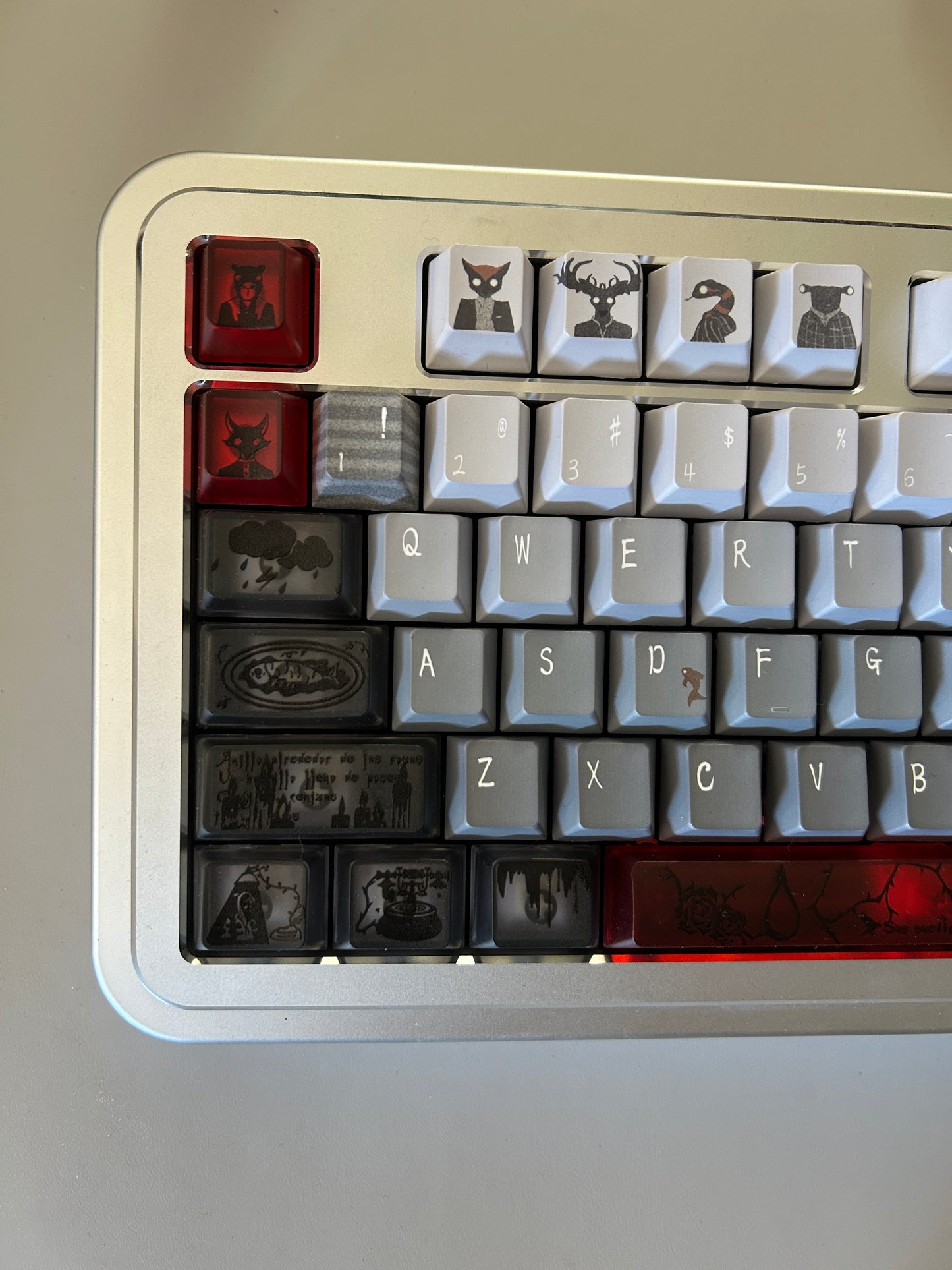 Preorder Prebuilt Aluminum Customized Mechanical Keyboard Rich98 Silver Set（not including the crocodile artisan or hearted decoration tray）