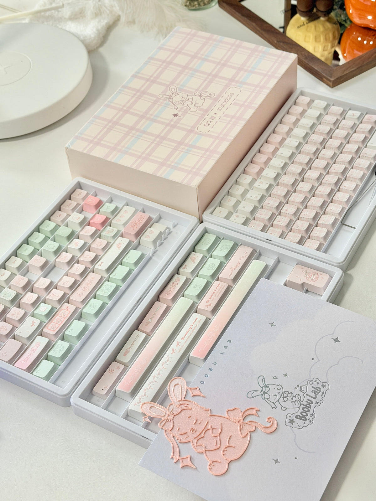 #0314 Bunny Berry Roll Pastel Strawberry Milk & Mint Green Keycap Set – Kawaii Pink Cream Cute Cartoon Mechanical Keyboard Keycaps