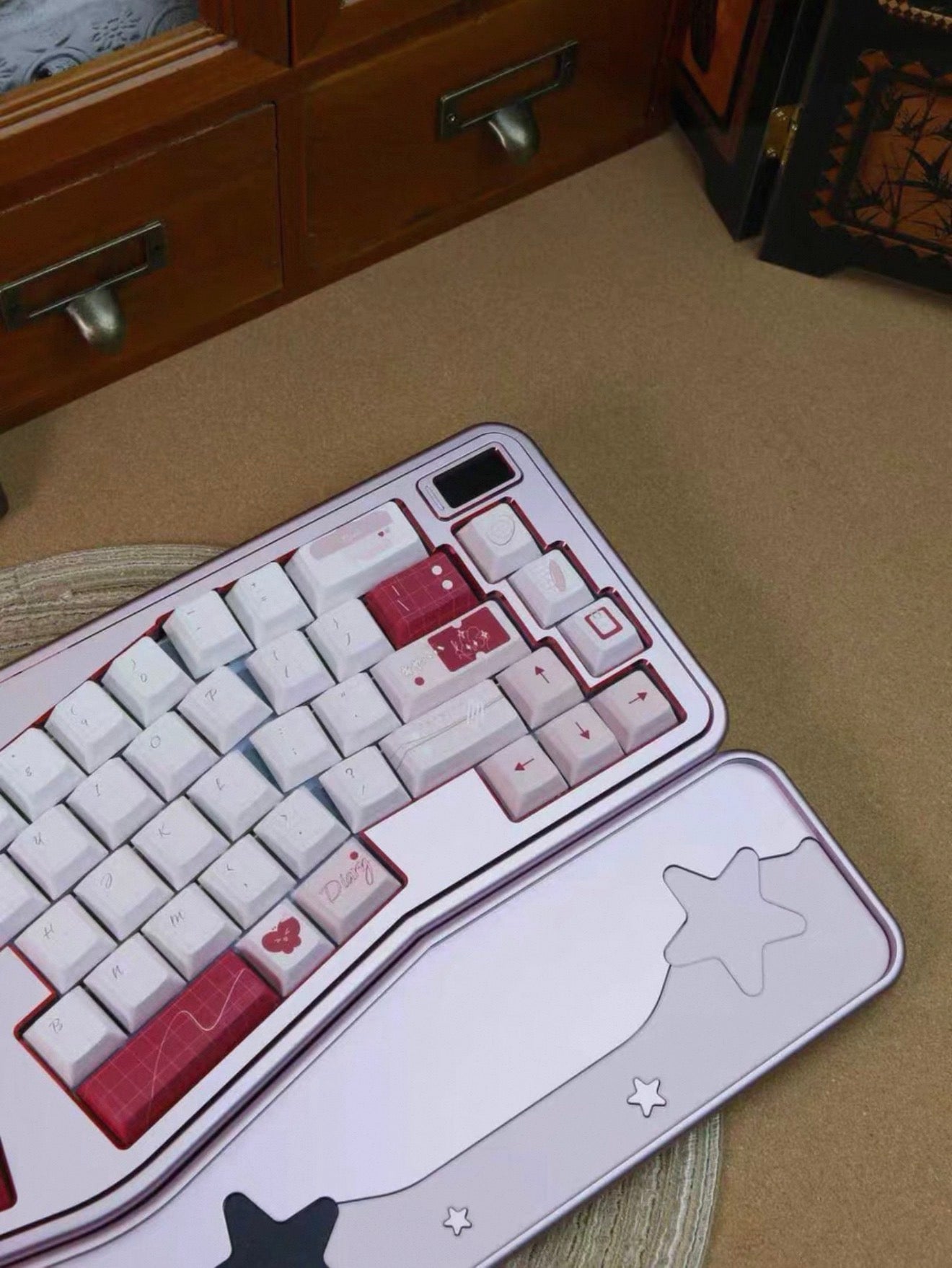 Preorder Prebuilt Aluminum Customized Mechanical Keyboard Staralice Set （including switch Keycaps and wristrest）