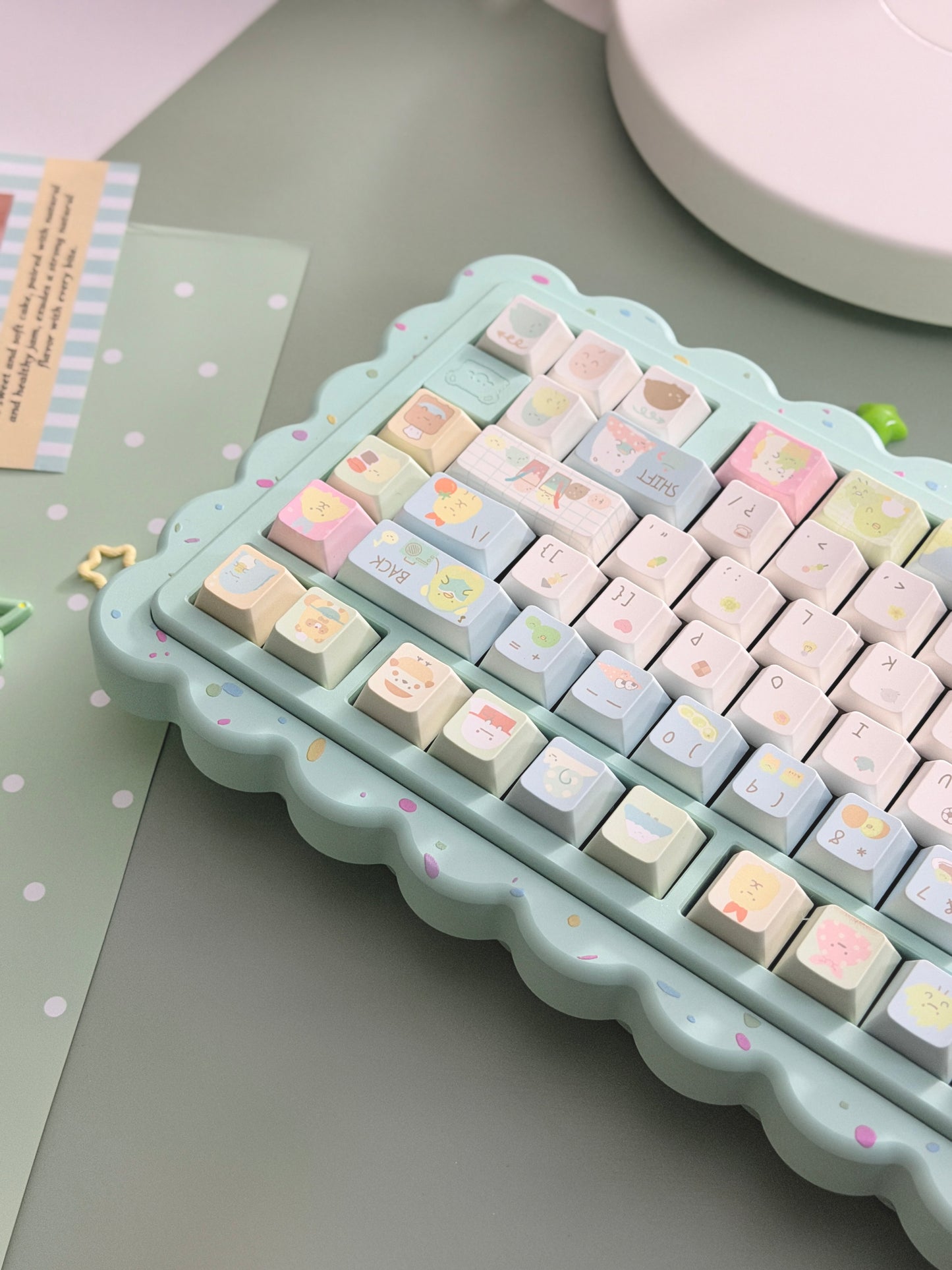 #0281 Sumikko Gurashi Cute Little Creature Pale Yellow-green Keycap Cherry Profile