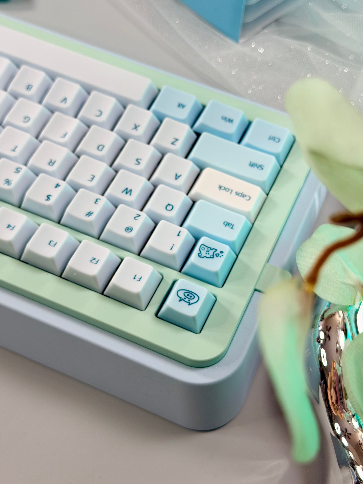 ONLY 1 Instock Prebuilt Aluminum Customized Mechanical Keyboard Blue Green Soap75 ➕ Pad