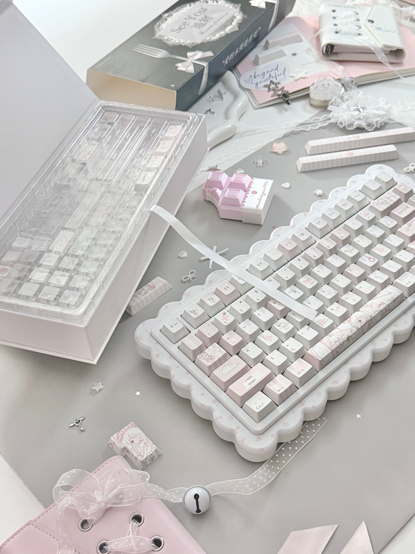 ONLY 1 Instock Prebuilt Aluminum Customized Mechanical Keyboard Cookies75 White Floral Set