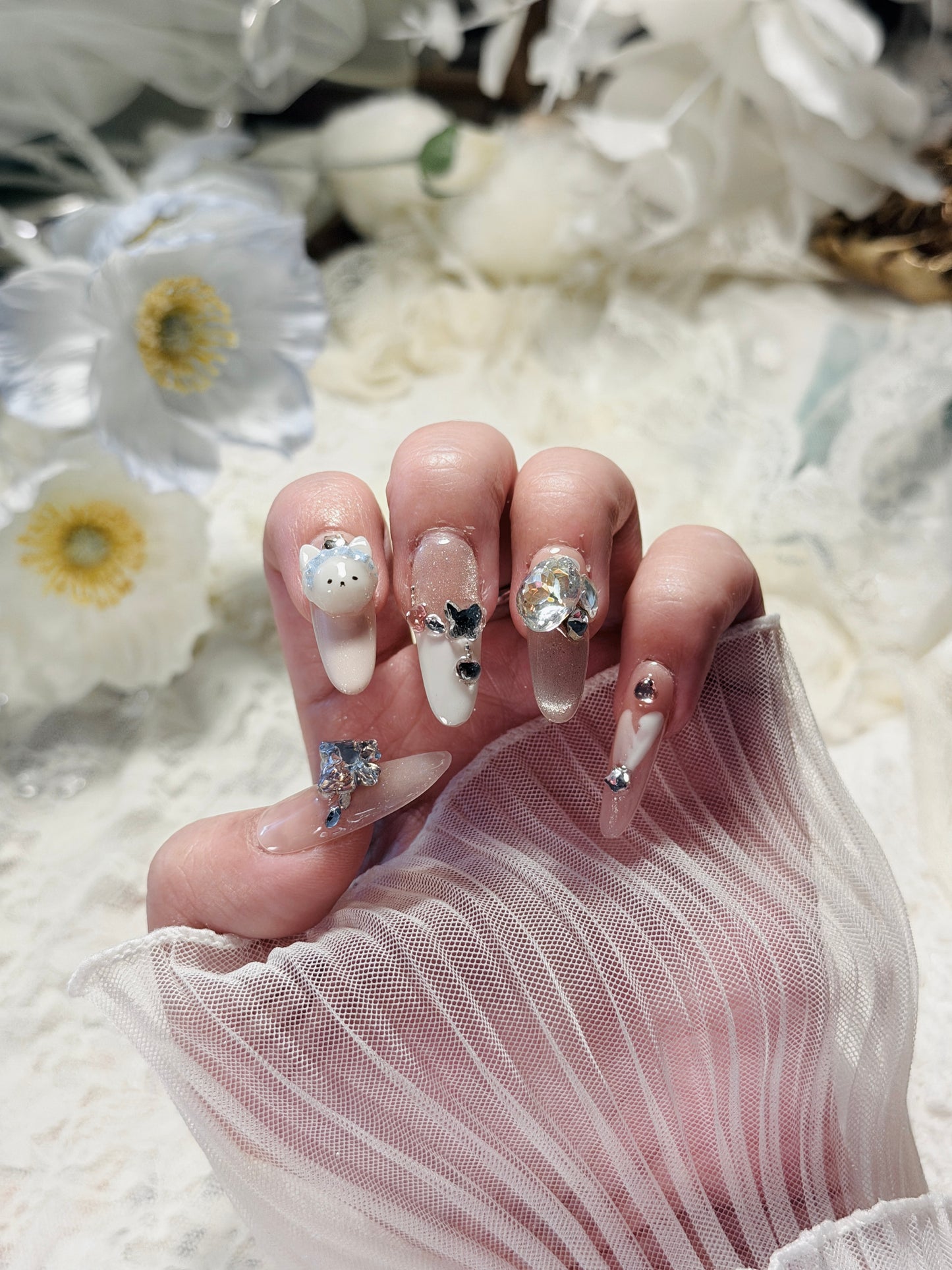 Designer False Nails Cute Bunny Diamond Creamy Champion Shimmer Long Press-On Nails(#937)