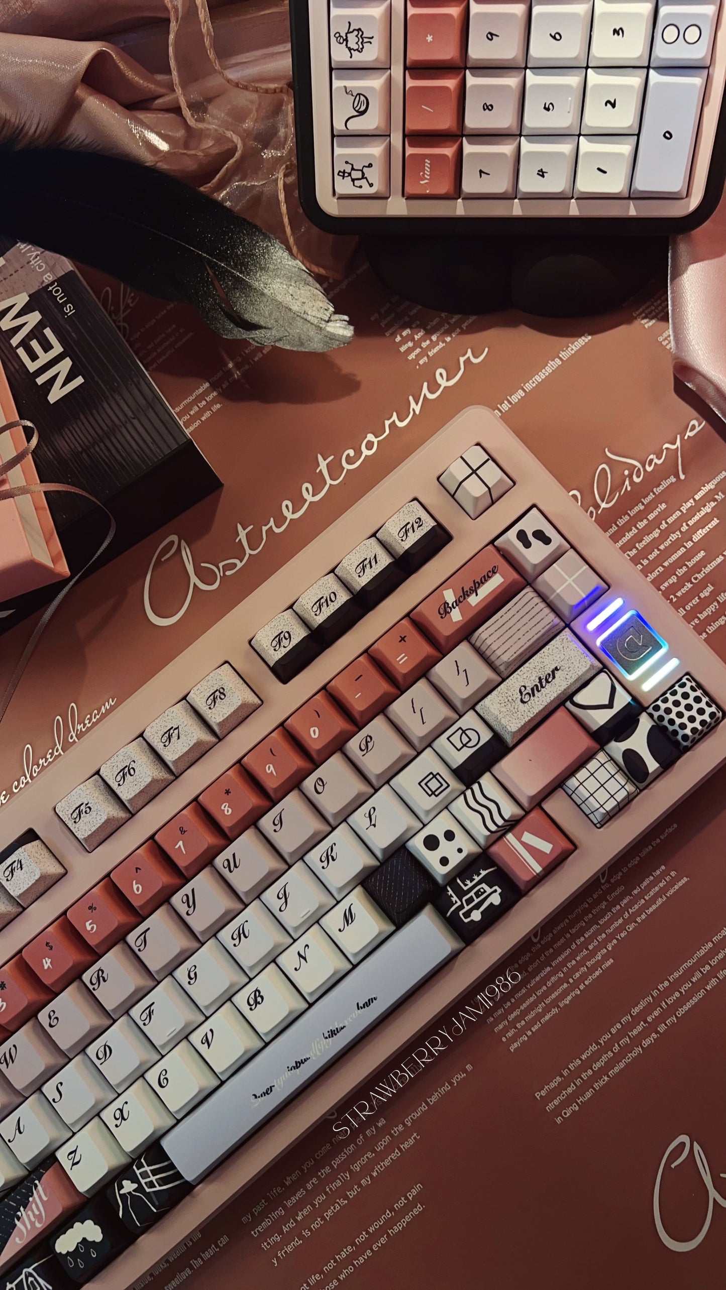 044 Bizarre Case Elegant Medieval Versatile Reddish-Brown Keycaps Dark Cherry Profile