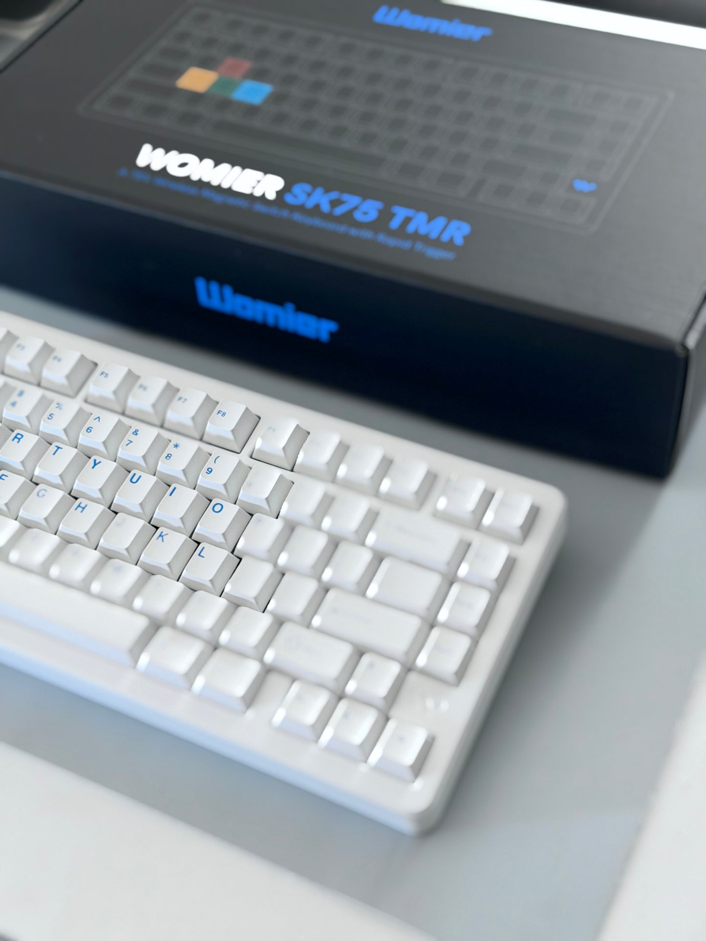 Unboxing Clearance ONLY 1 Instock WOMIER SK75 TMR White WIRELESS ALUMINUM CUSTOM KEYBOARD
