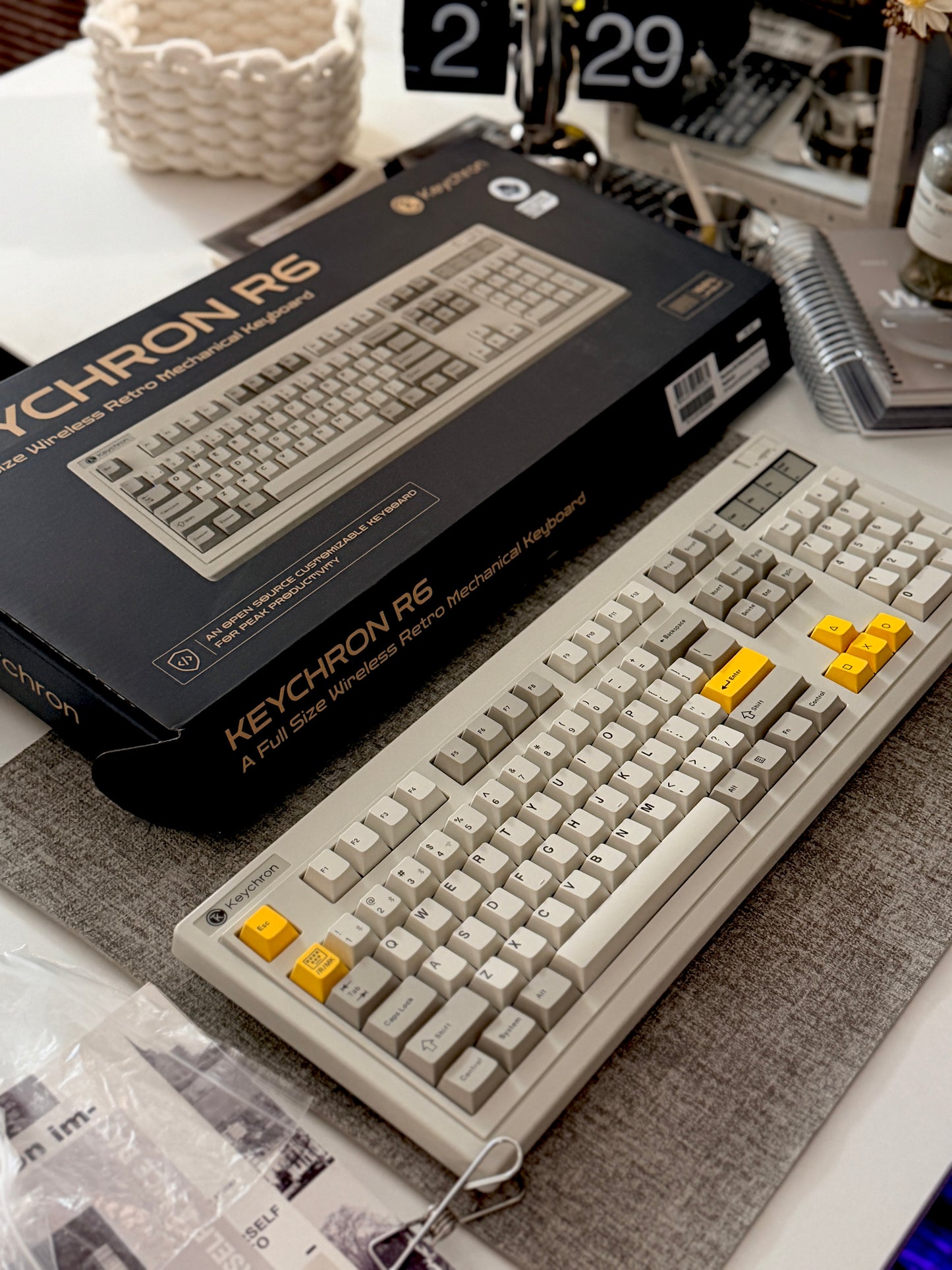 Unboxing Clearance ONLY 1 Instock Keychron R6 QMK Wireless Mechanical Keyboard