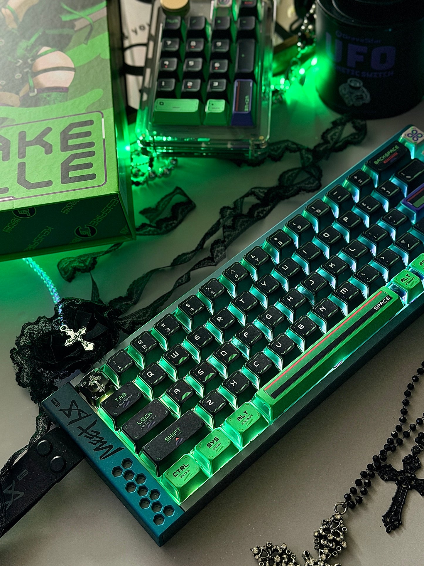 Unboxing For SALEs Meet68 Prebuilt Aurora Green Aluminum Custom Gaming Keyboard + GravaStar UFO Magnetic Switch + Keytok Snake Bell Keycap Set