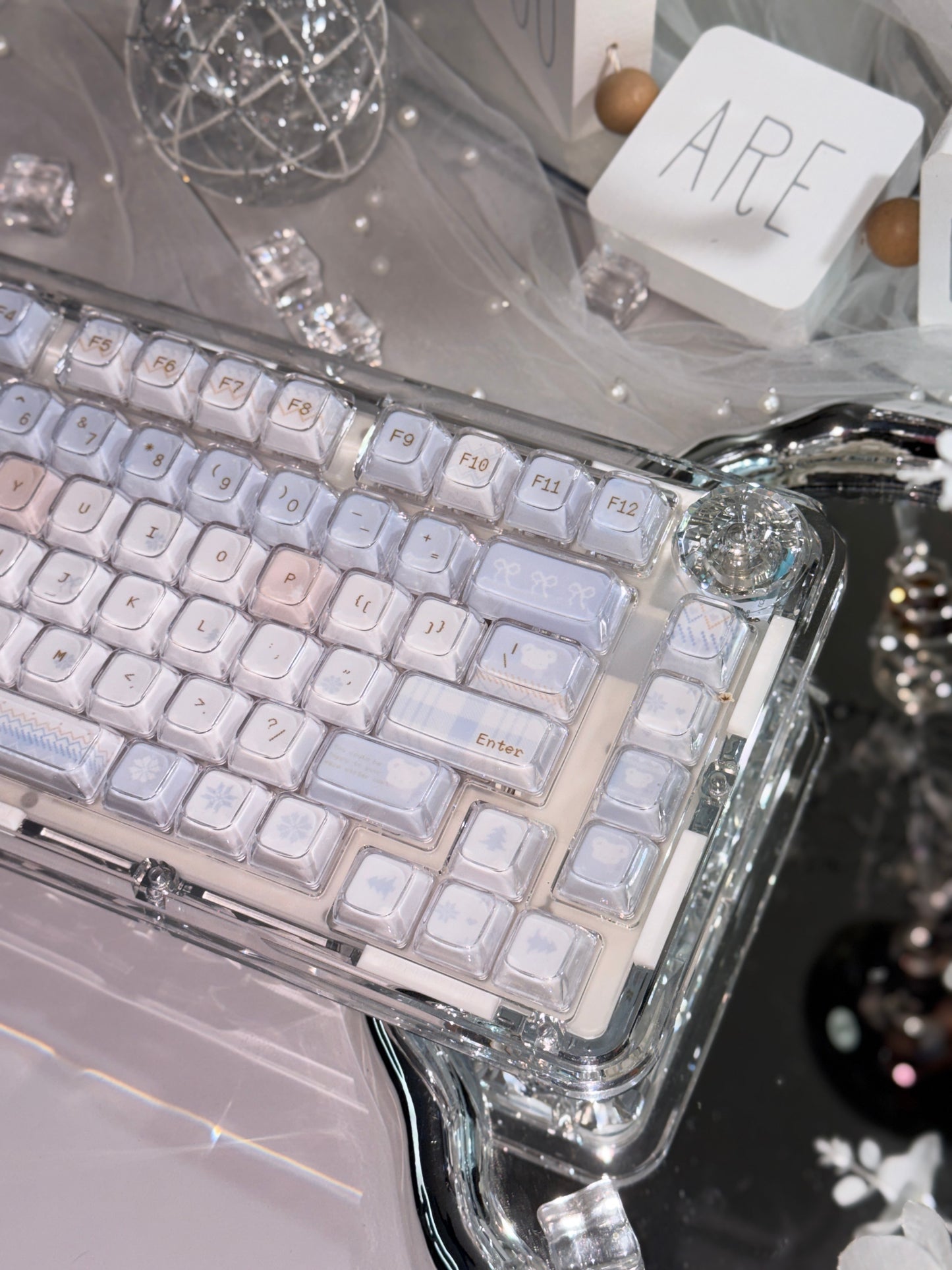 Unboxing Clearance FirstBlood B81 Transparent Mechanical Keyboard ➕ Winter Letter Keycaps（including B81 original clear Keycaps）