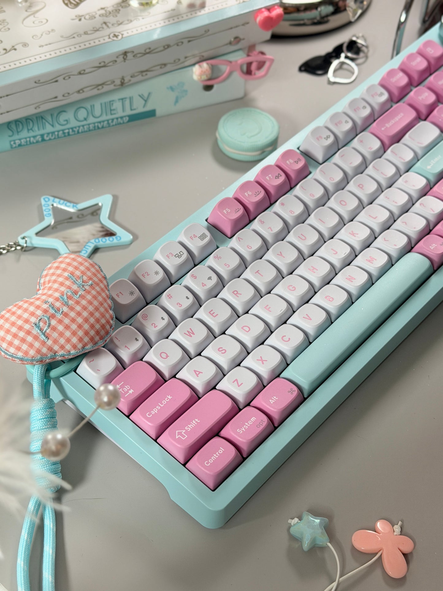 Sample For Sale ONLY 1 Instock Keychron J3SE Pink Green Wireless Custom Mechanical Keyboard