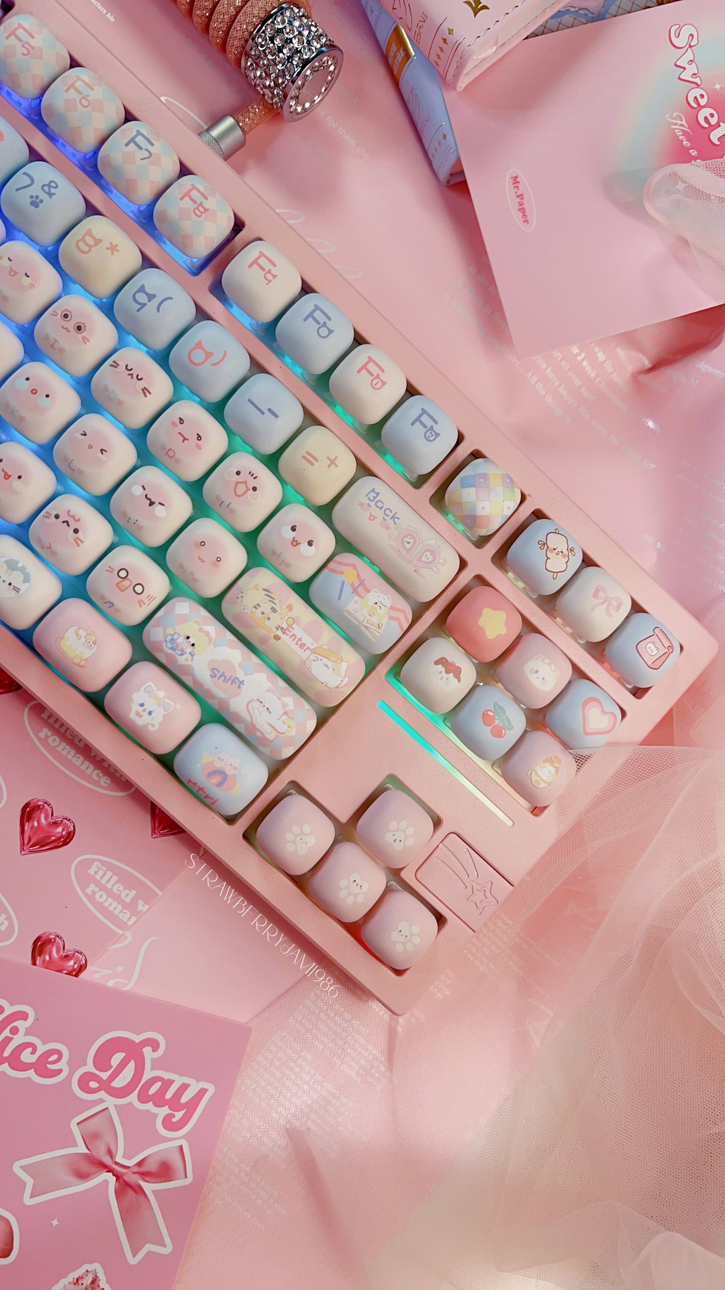 [only 1 Instock] Prebuilt Galaxy80 Pink Aluminum Customized Mechanical Keyboard