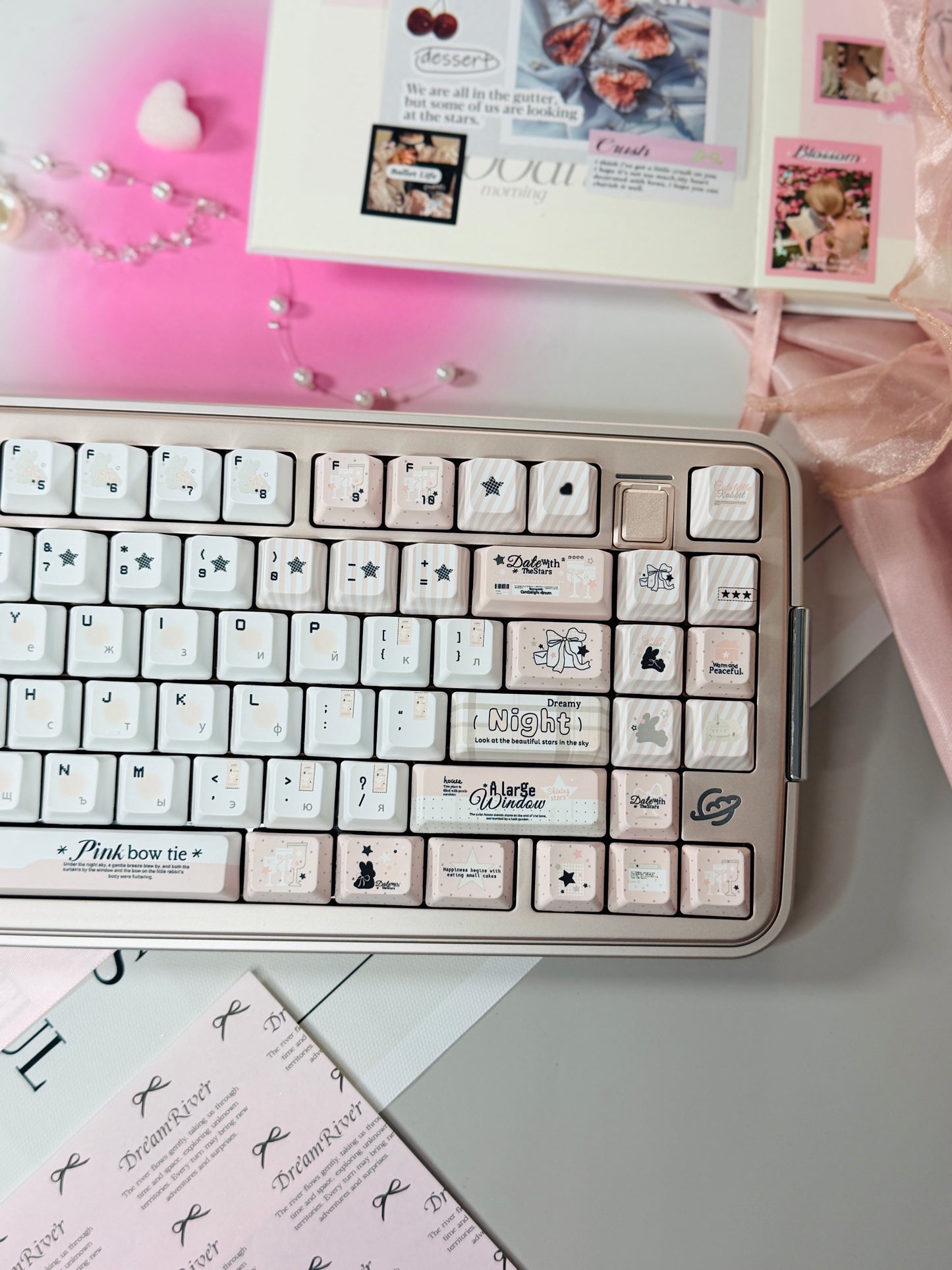 Preorder Prebuilt Aluminum Customized Mechanical Keyboard Bread75 Anodized Pink Silver Wireless Set With Soap Pad