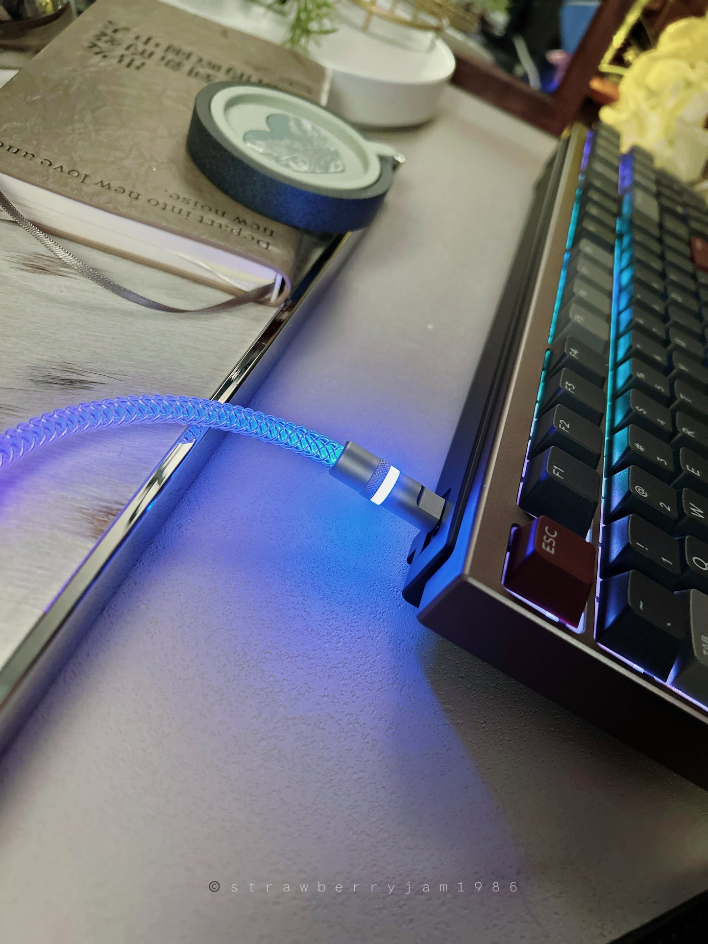 Unboxing Clearance ONLY 1 Instock IQUNIX FOX98 Aluminum Mechanical Keyboard