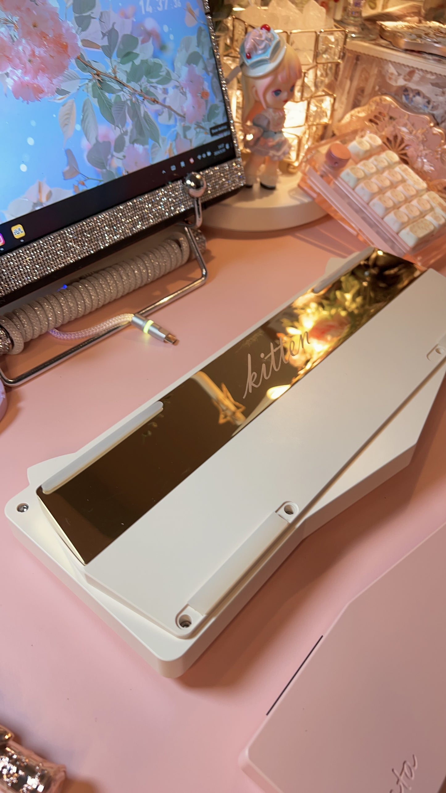 Preorder Kitten Alice Pastel Pink Beige Ergonomic Aluminum Customized Keyboard