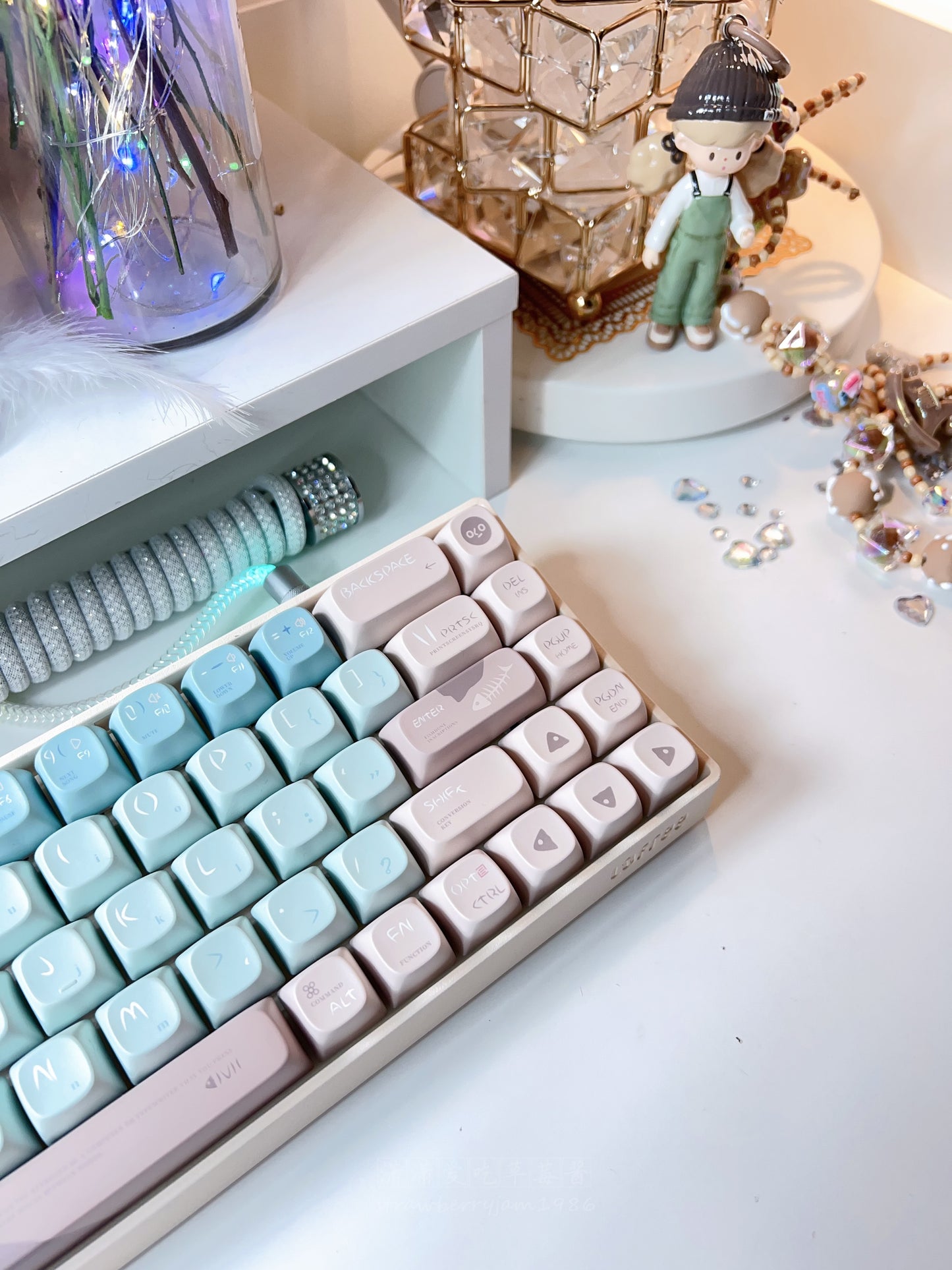 【In-Stock】 Prebuilt Lofree Fishbone Script Themed Customized Keyboard