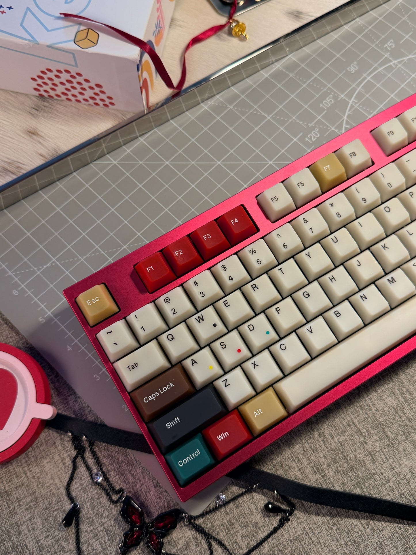 Preorder Prebuilt Aluminum Customized Mechanical Keyboard Neo80Cu Anodized Ruby Rose