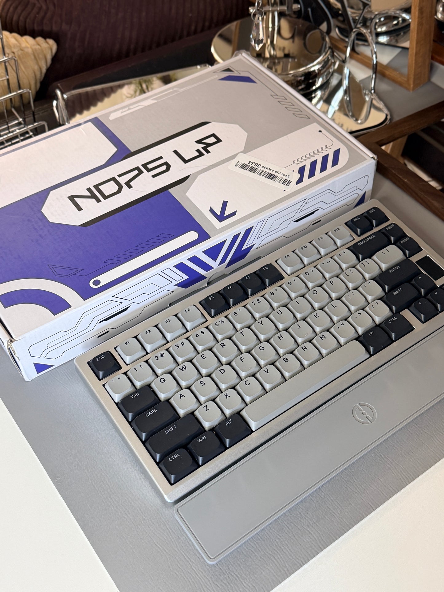 Unboxing Clearance ONLY 1 Instock Chilkey ND75 LP Wireless Gaming Keyboard with LCD Screen Silver Black Grey