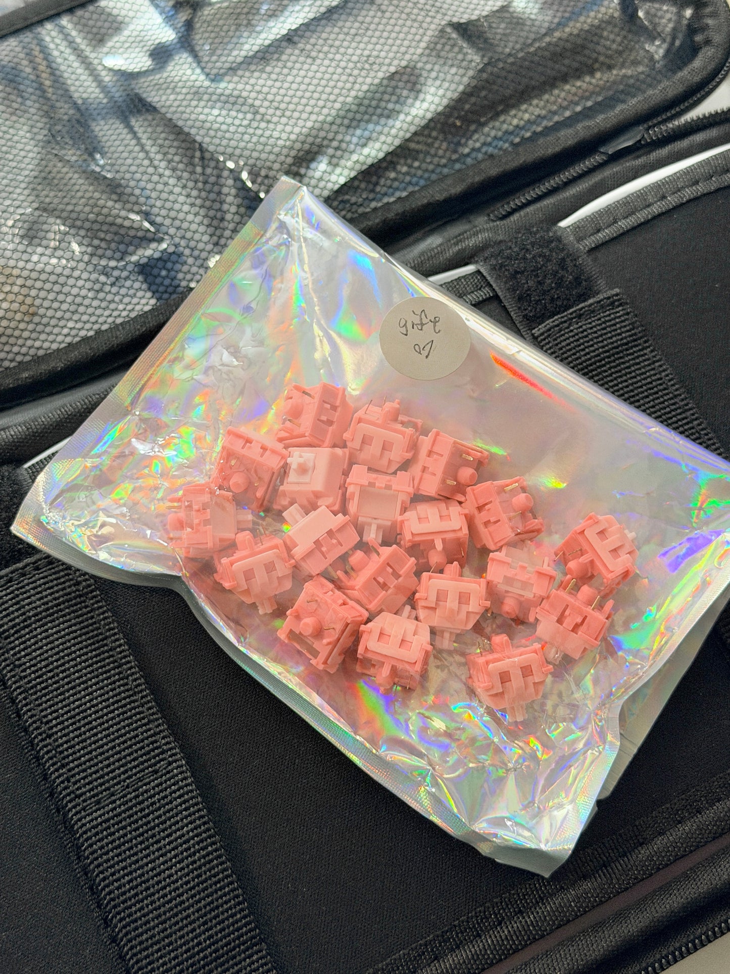 ONLY 1 Unboxing Clearance Anodized Pink GLOW75 DIY Kit &DuoChrome Keycaps & Silent Linear Switches