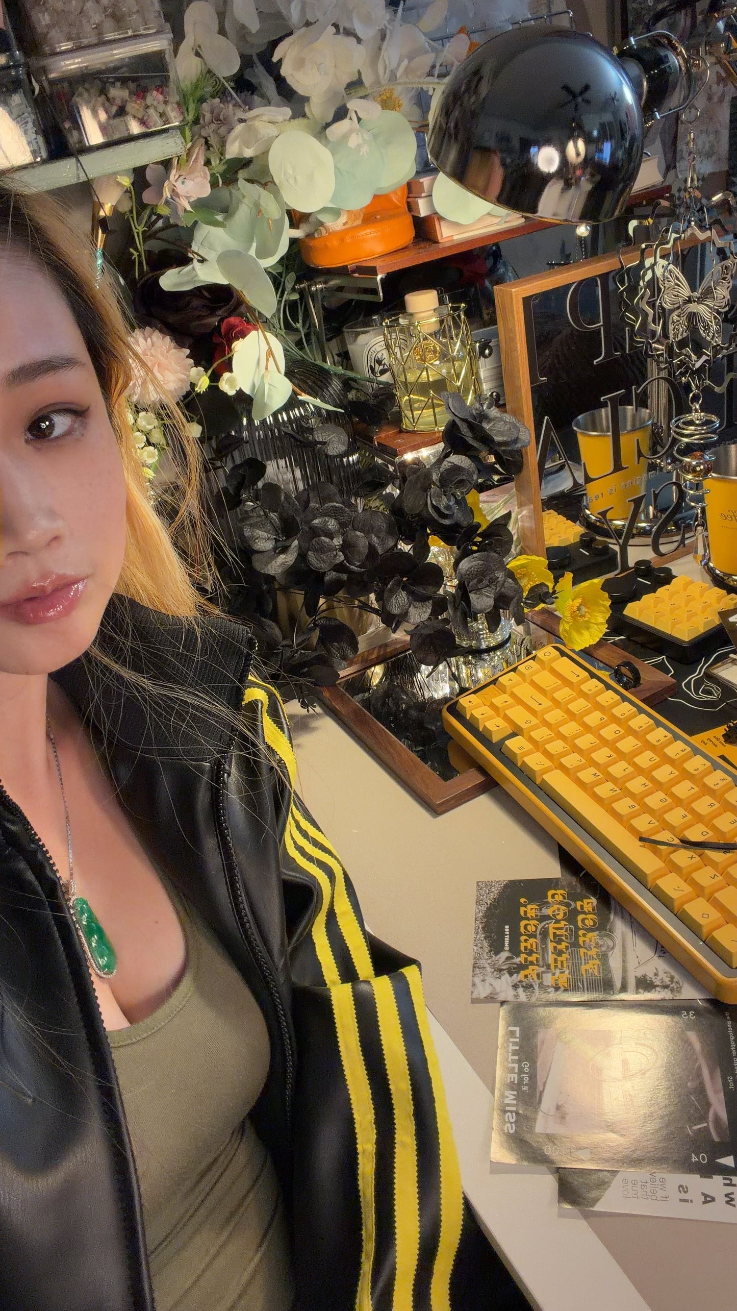 ONLY 1 INSTOCK Prebuilt Aluminum Customized Mechanical Keyboard BUFF65 Yellow Black Set