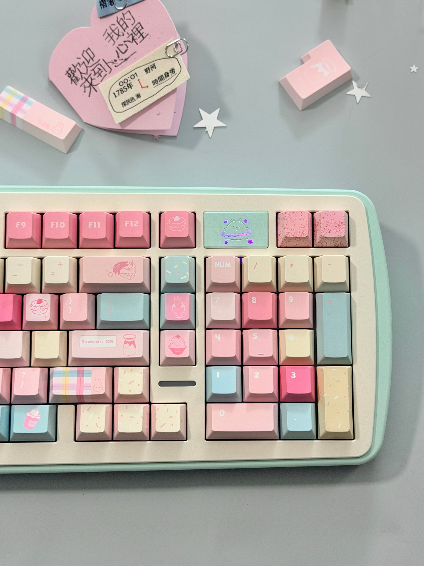 0300 Y2K Sugar Mountain Keycap Set | Pastel Pink, Blue & Cream Retro Keycaps Cherry Profile