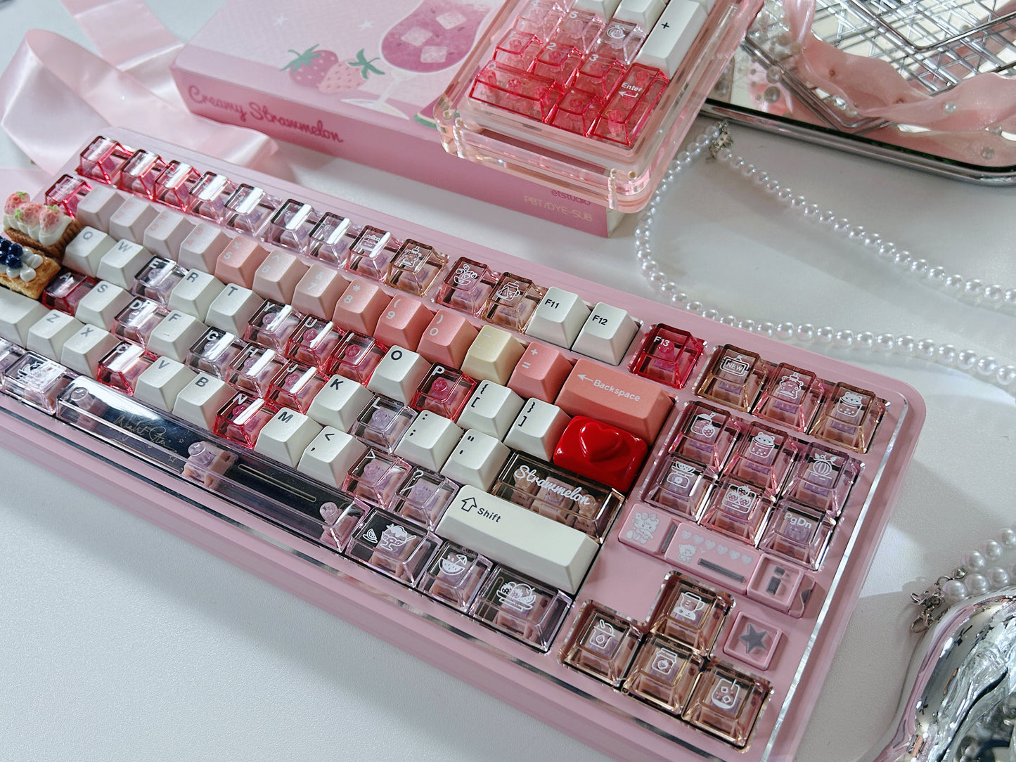 ONLY 1 Instock Prebuilt Aluminum Customized Mechanical Keyboard Polaris80 Pink （notincluding the KiiBOOM number pad/lace strip/artisan keys）