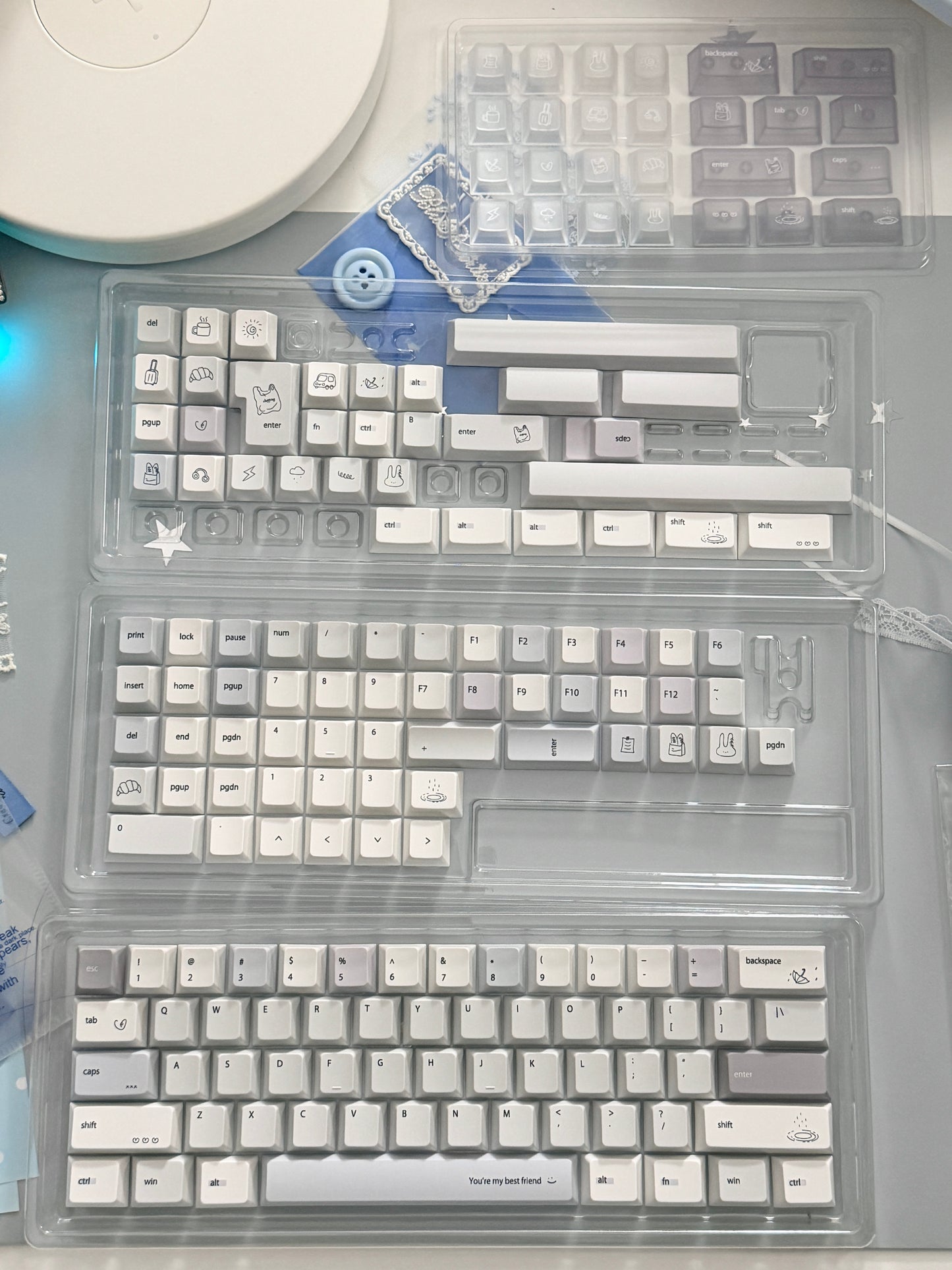 #0296 Minimalist Pale Blue White & Gray Keycap Set – Retro Japanese Style PBT Keycaps for Mechanical Keyboards Designed By Mochi Lab