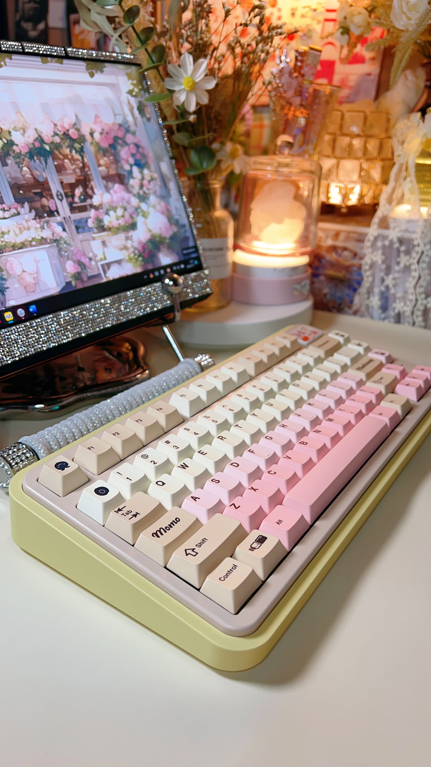 【Only 1 In-stock】Prebuilt Rich75 Creamy Thock Pastel yellow Aluminum Customized Mechanical Keyboard