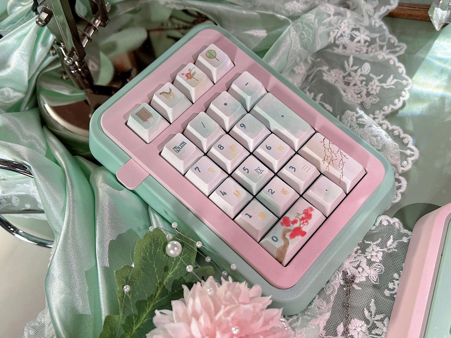ONLY 1 Instock Prebuilt Aluminum Customized Mechanical Keyboard Pink Green Soap75 ➕ Pad