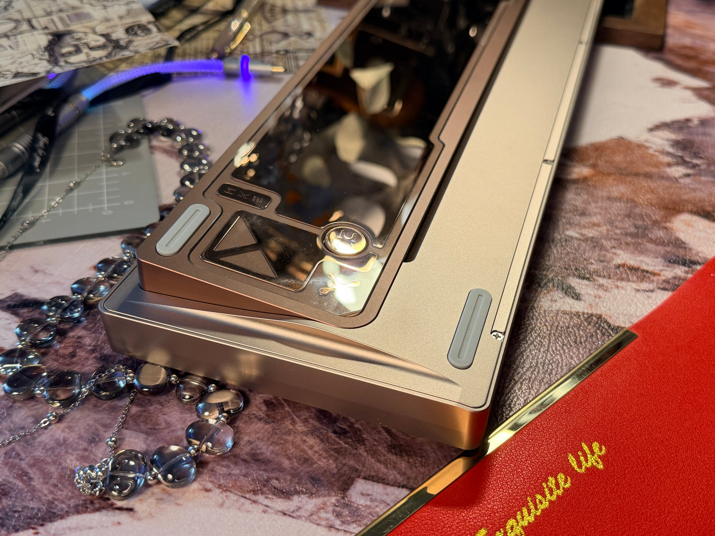 ONLY 1 INSTOCK Prebuilt Aluminum Customized Mechanical Keyboard QK101 Set + KeyTok BCI Keycaps