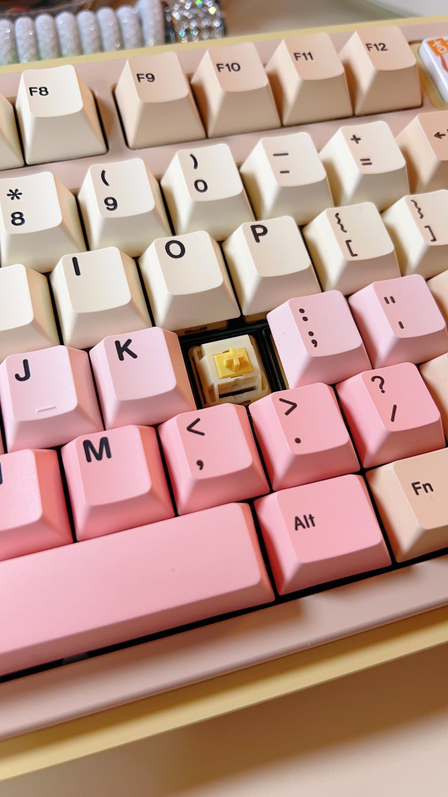 【Only 1 In-stock】Prebuilt Rich75 Creamy Thock Pastel yellow Aluminum Customized Mechanical Keyboard