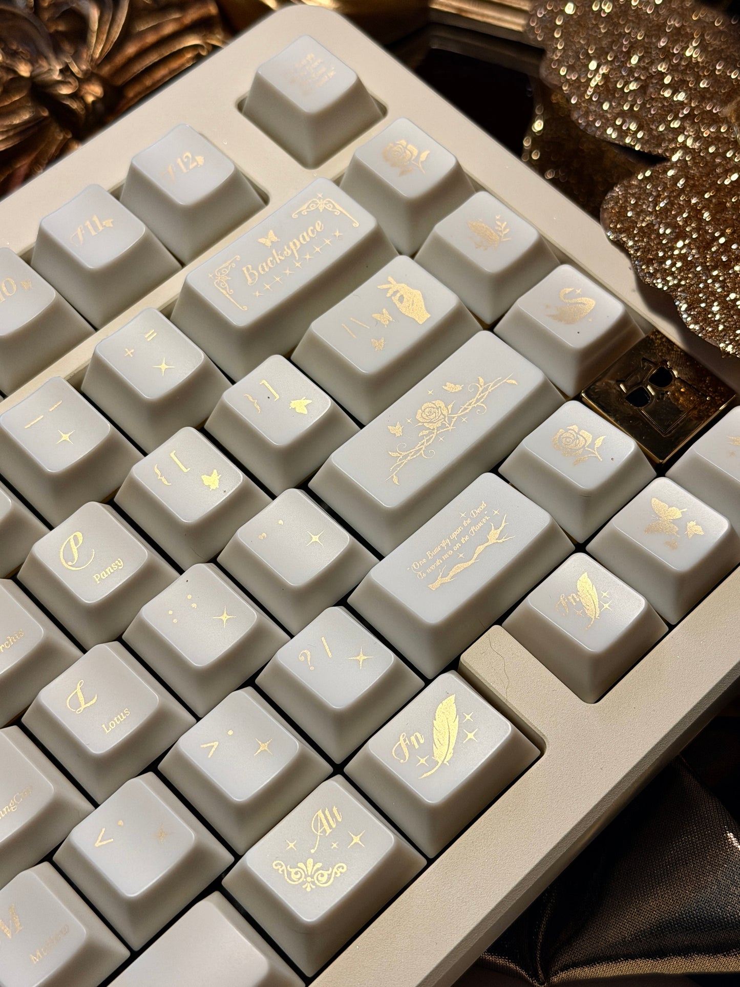 ONLY 1 instock Prebuilt Cream Buff75R2 Aluminum Customized Mechanical Keyboard