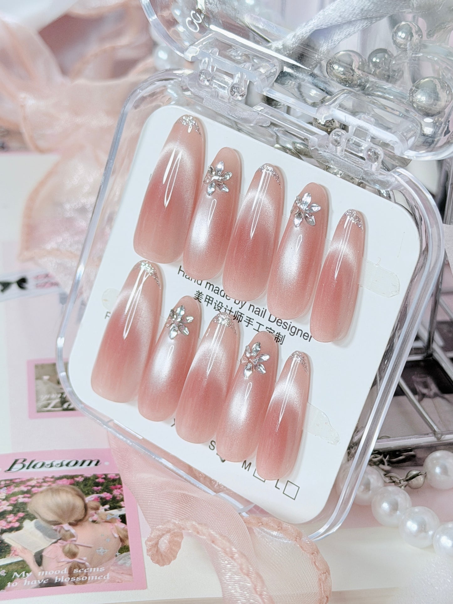 Elegant Long Press-On Nails Pearl Pink Diamond Shimmer Cat-Eye